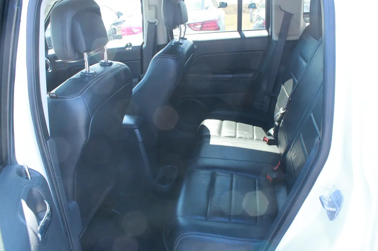 Jeep Patriot снимка Jeep Patriot