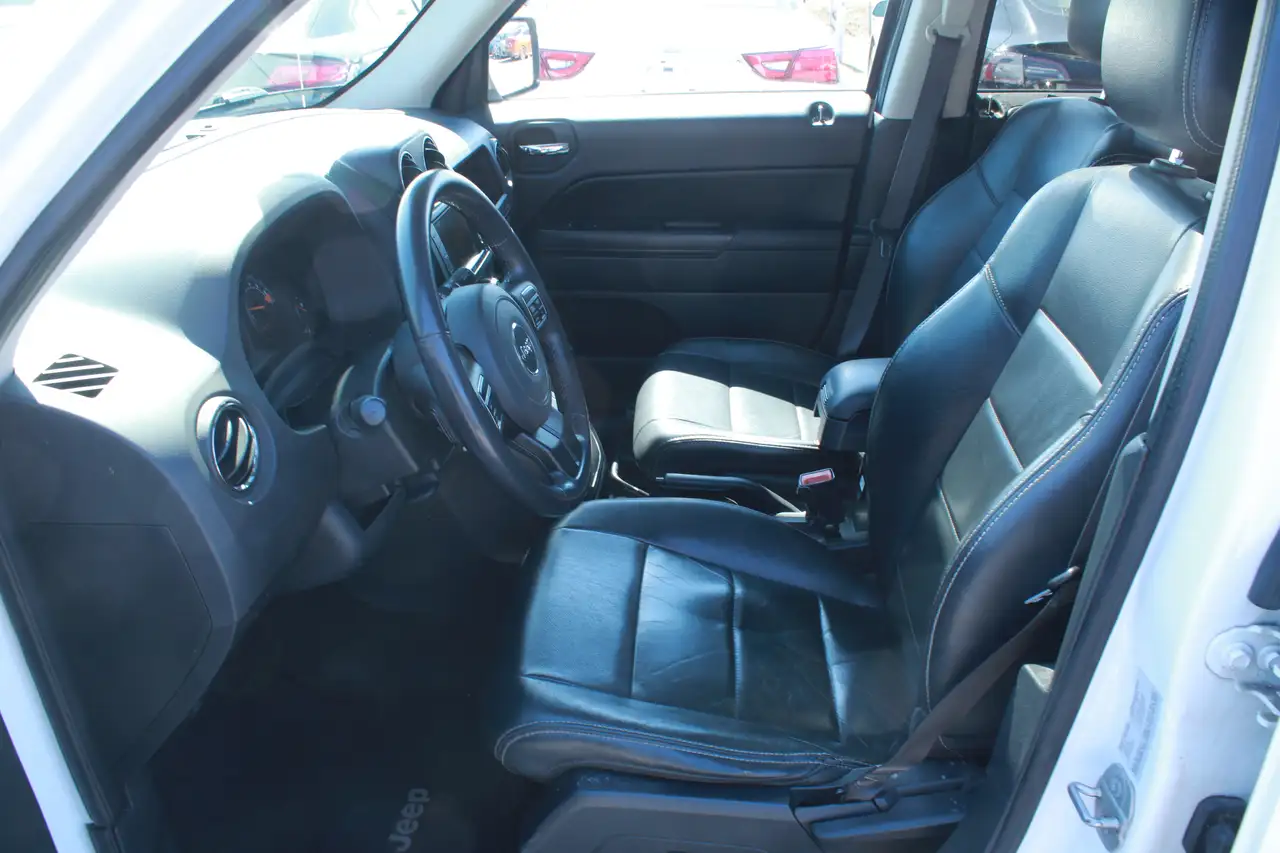Jeep Patriot снимка Jeep Patriot