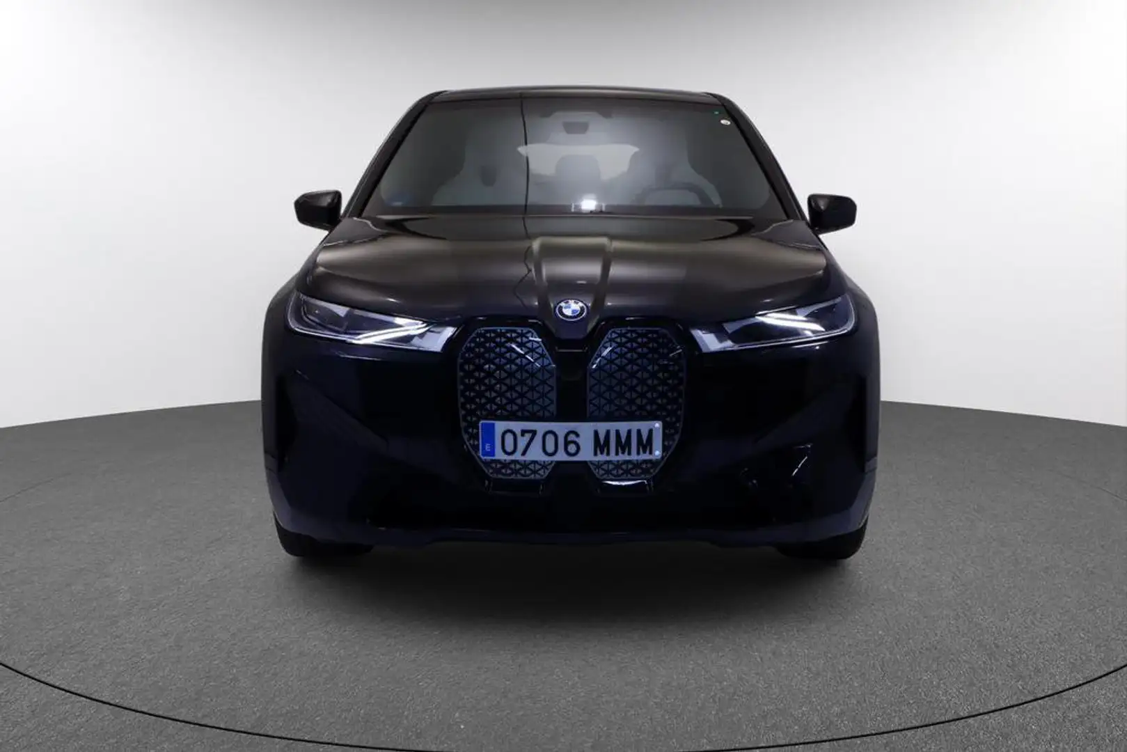 BMW iX xDrive 50 Negro - 2