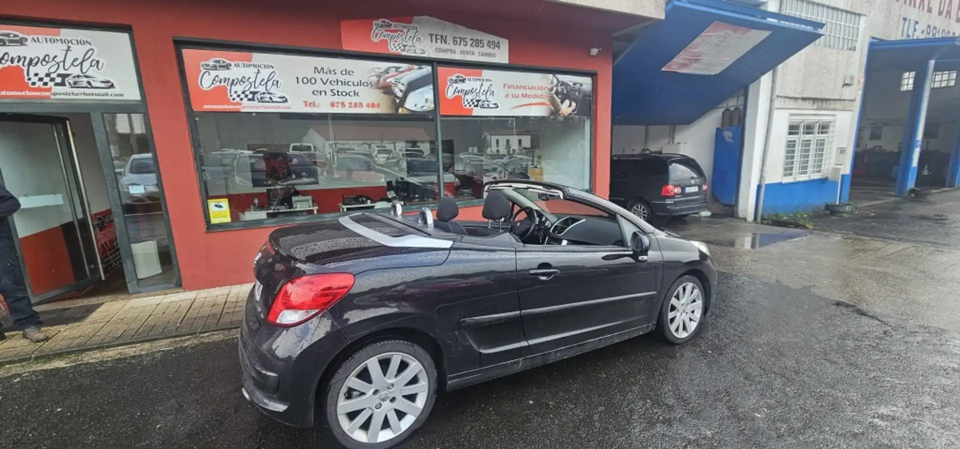 Peugeot 207 CC 1.6HDI FAP Sport 110 Schwarz - 1