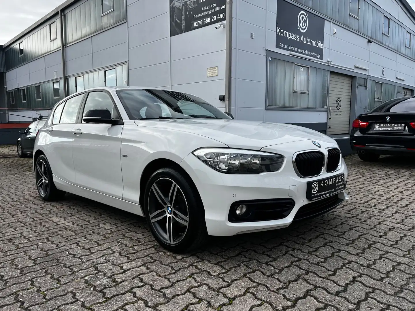BMW 118 1 Limousine 5-trg. 118 d Sport Line Weiß - 1