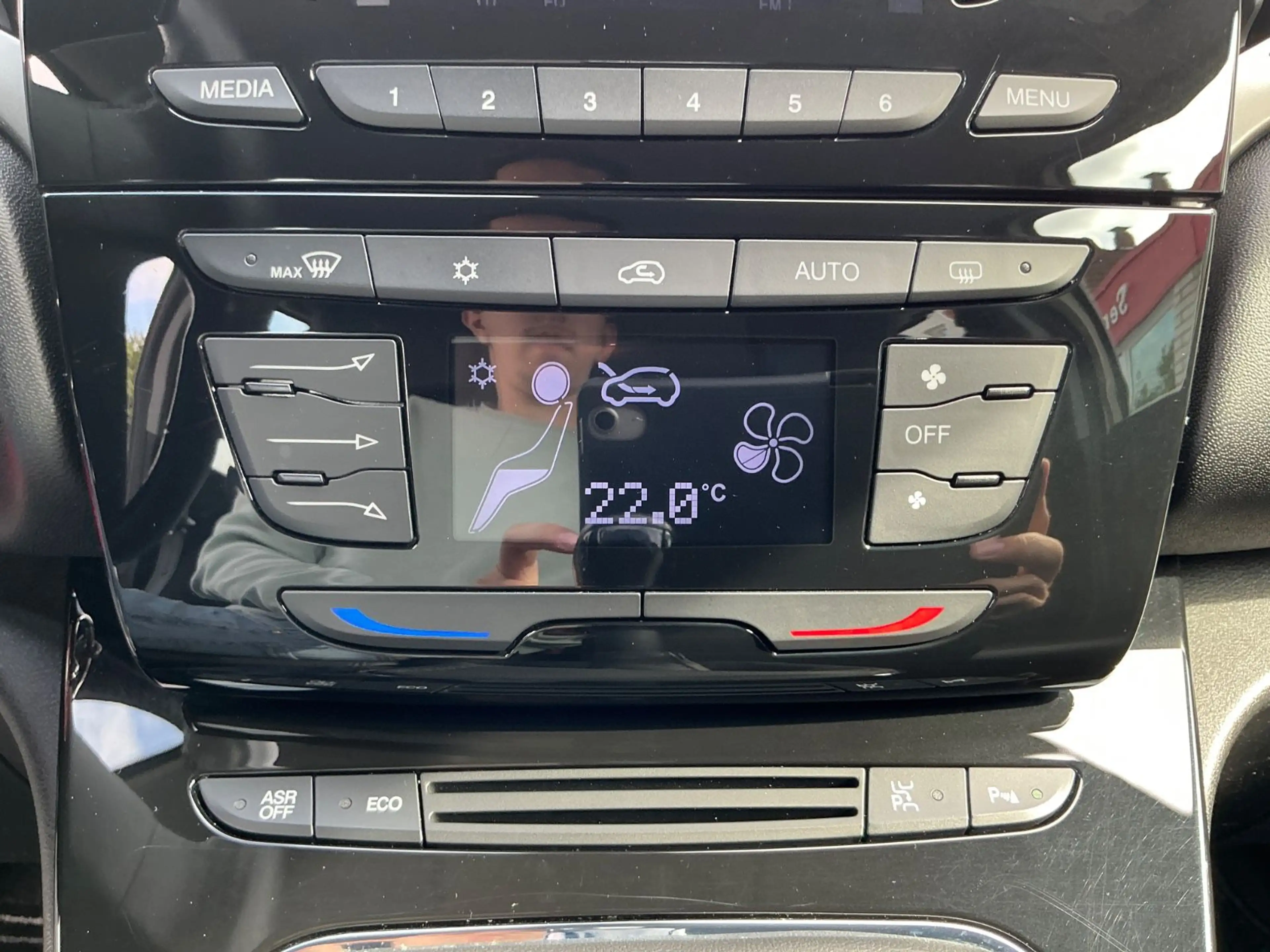Lancia Ypsilon Platinum 0.9 Twinair PDC USB Allwetter — photo 18