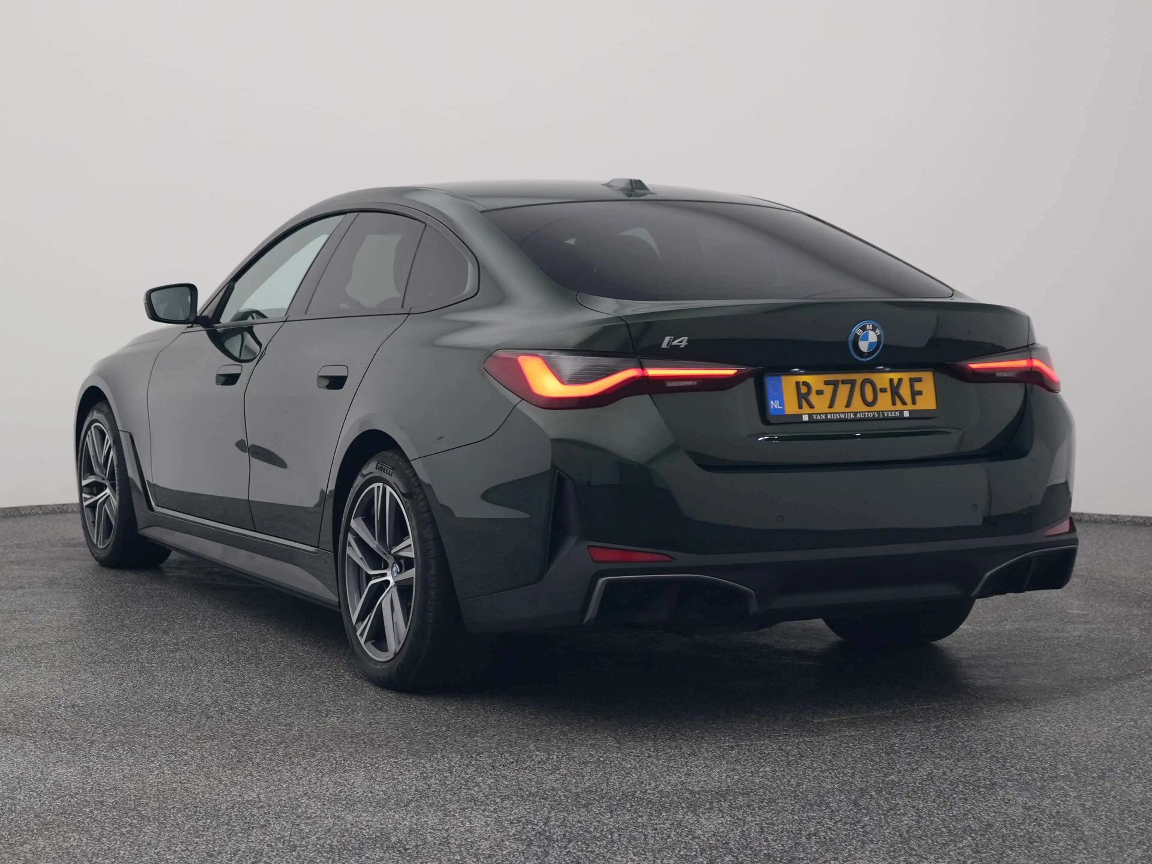 BMW i4 eDrive40 84 kWh | CAMERA | CARPLAY | STOELVERWARMI — photo 6