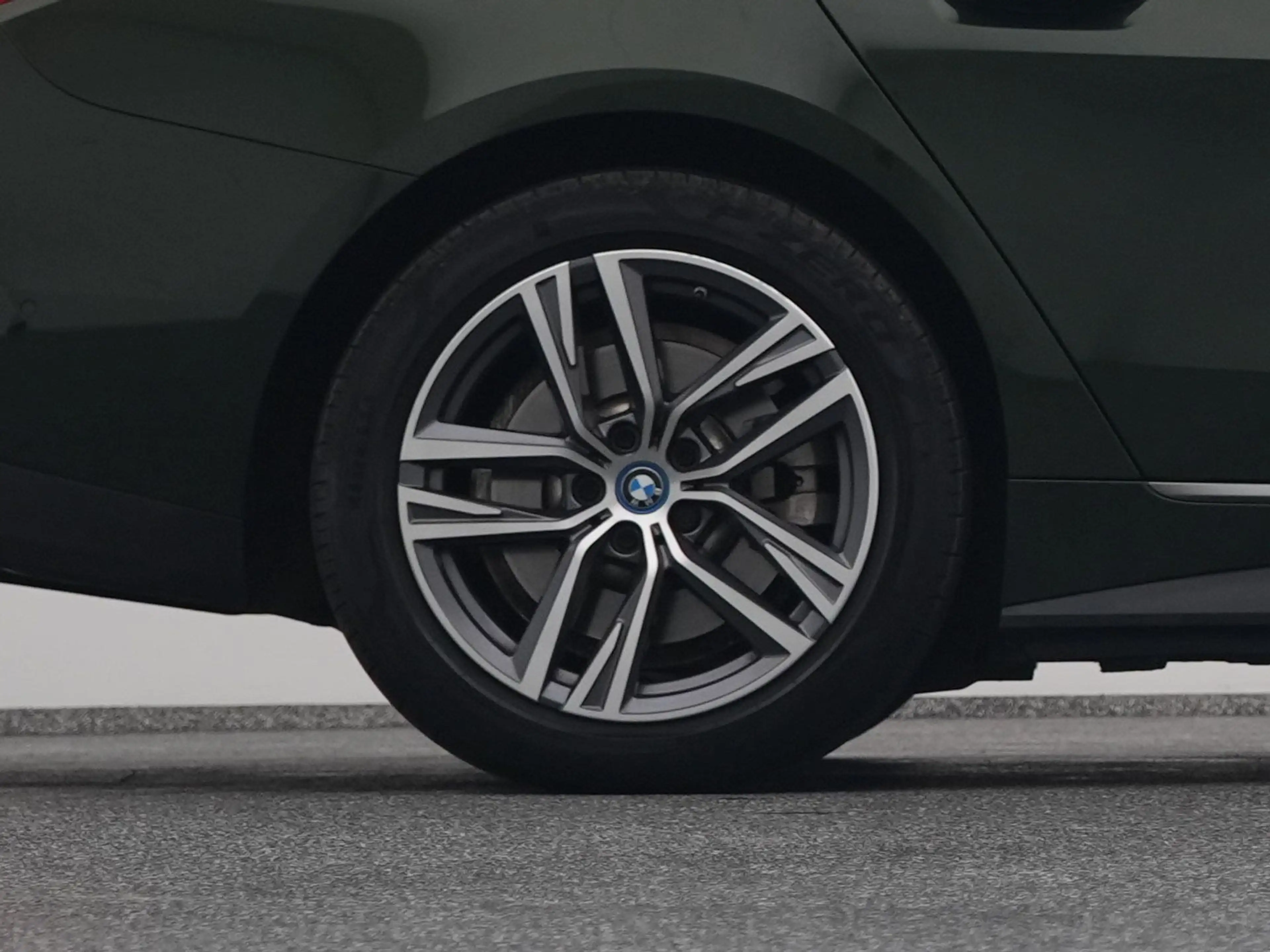 BMW i4 eDrive40 84 kWh | CAMERA | CARPLAY | STOELVERWARMI — photo 42