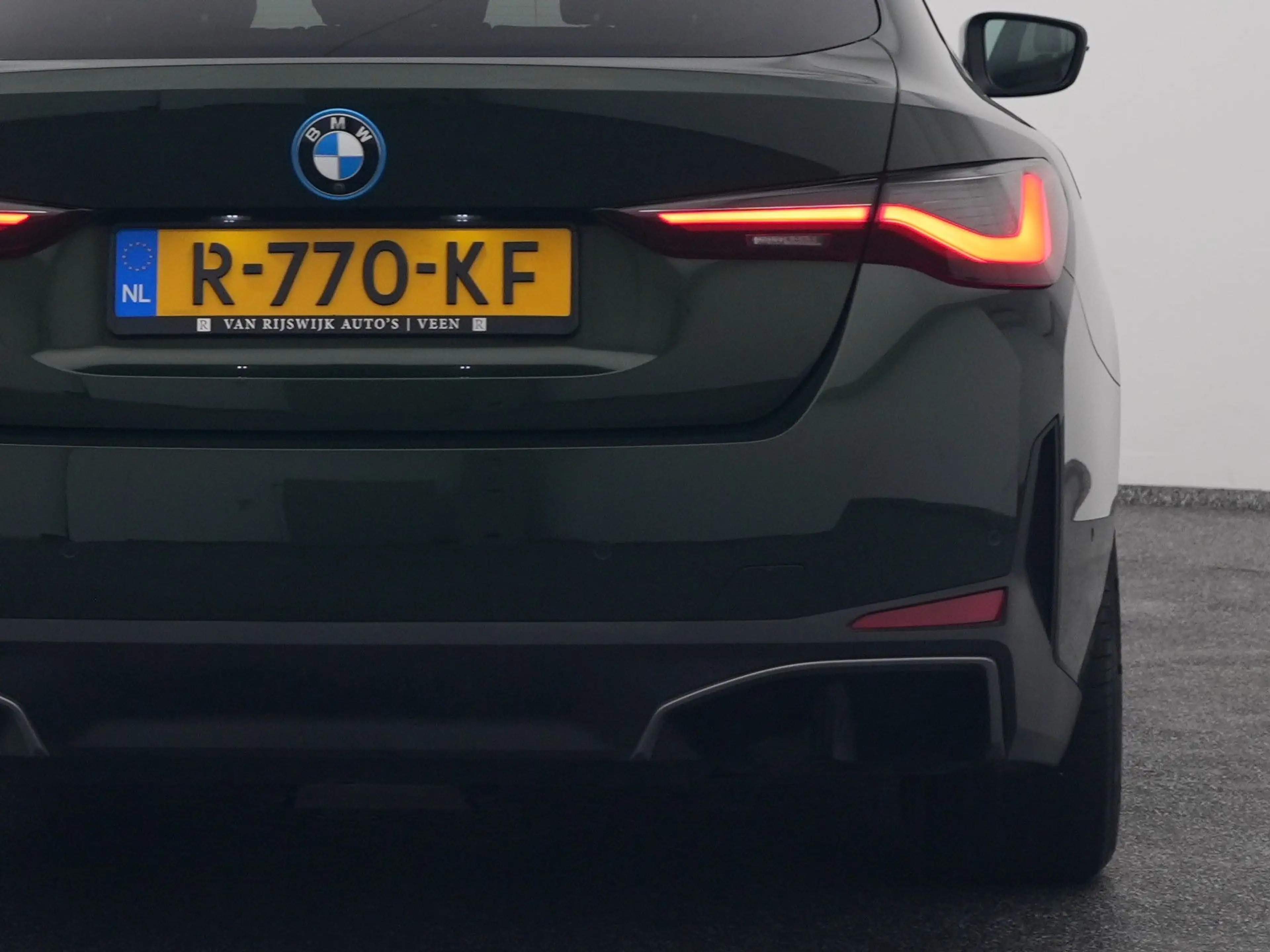BMW i4 eDrive40 84 kWh | CAMERA | CARPLAY | STOELVERWARMI — photo 21