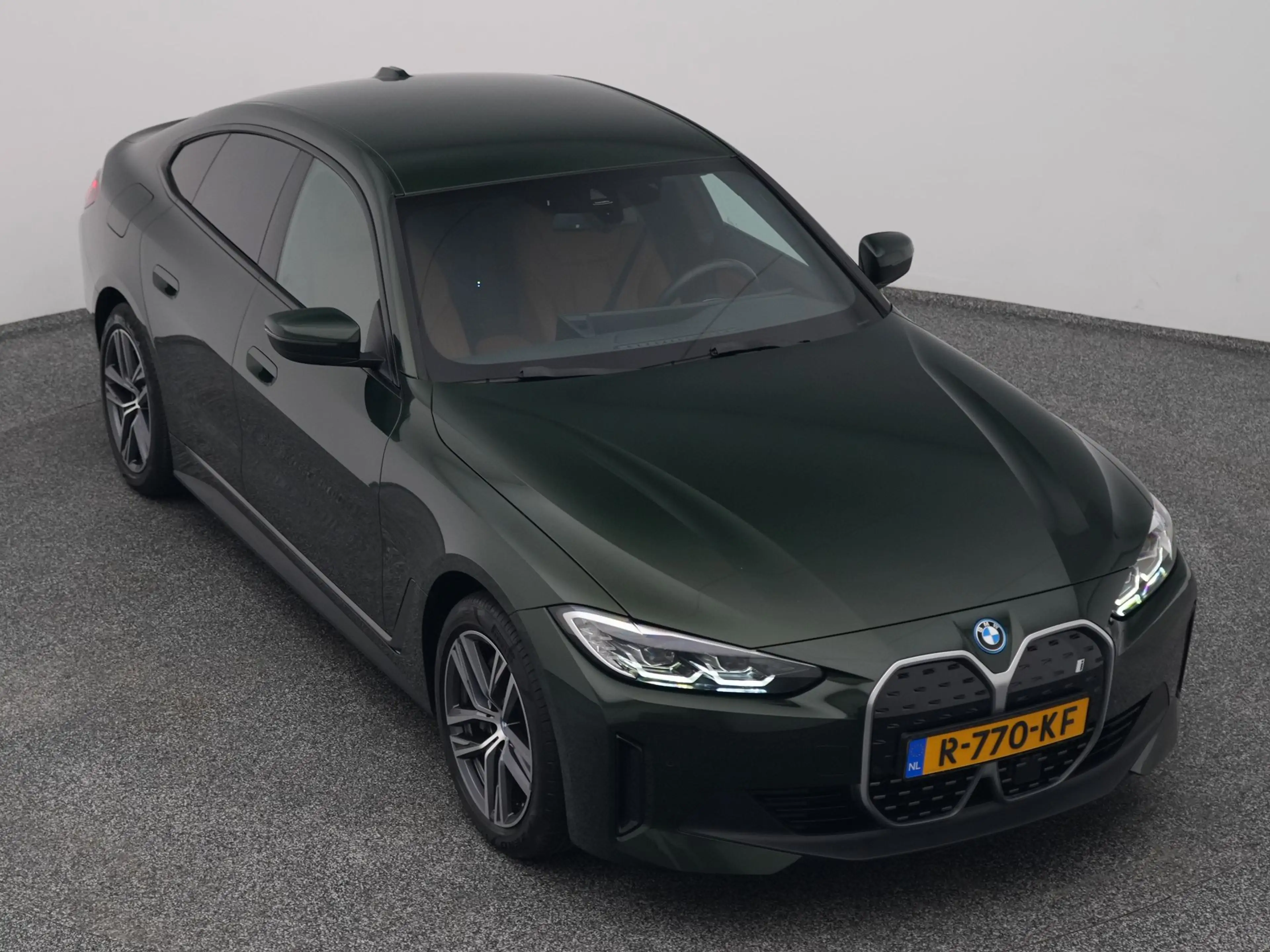 BMW i4 eDrive40 84 kWh | CAMERA | CARPLAY | STOELVERWARMI — photo 25