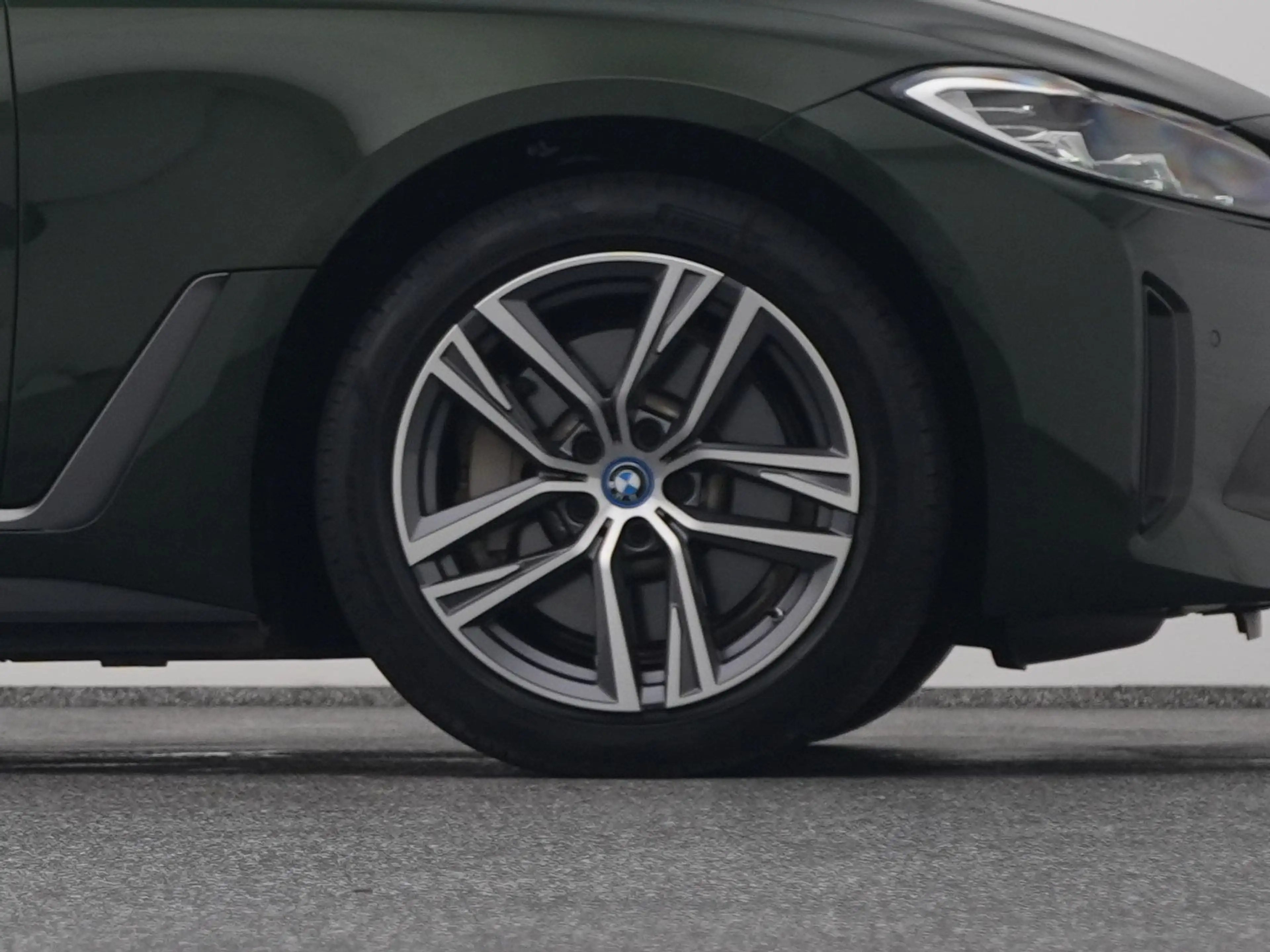 BMW i4 eDrive40 84 kWh | CAMERA | CARPLAY | STOELVERWARMI — photo 43