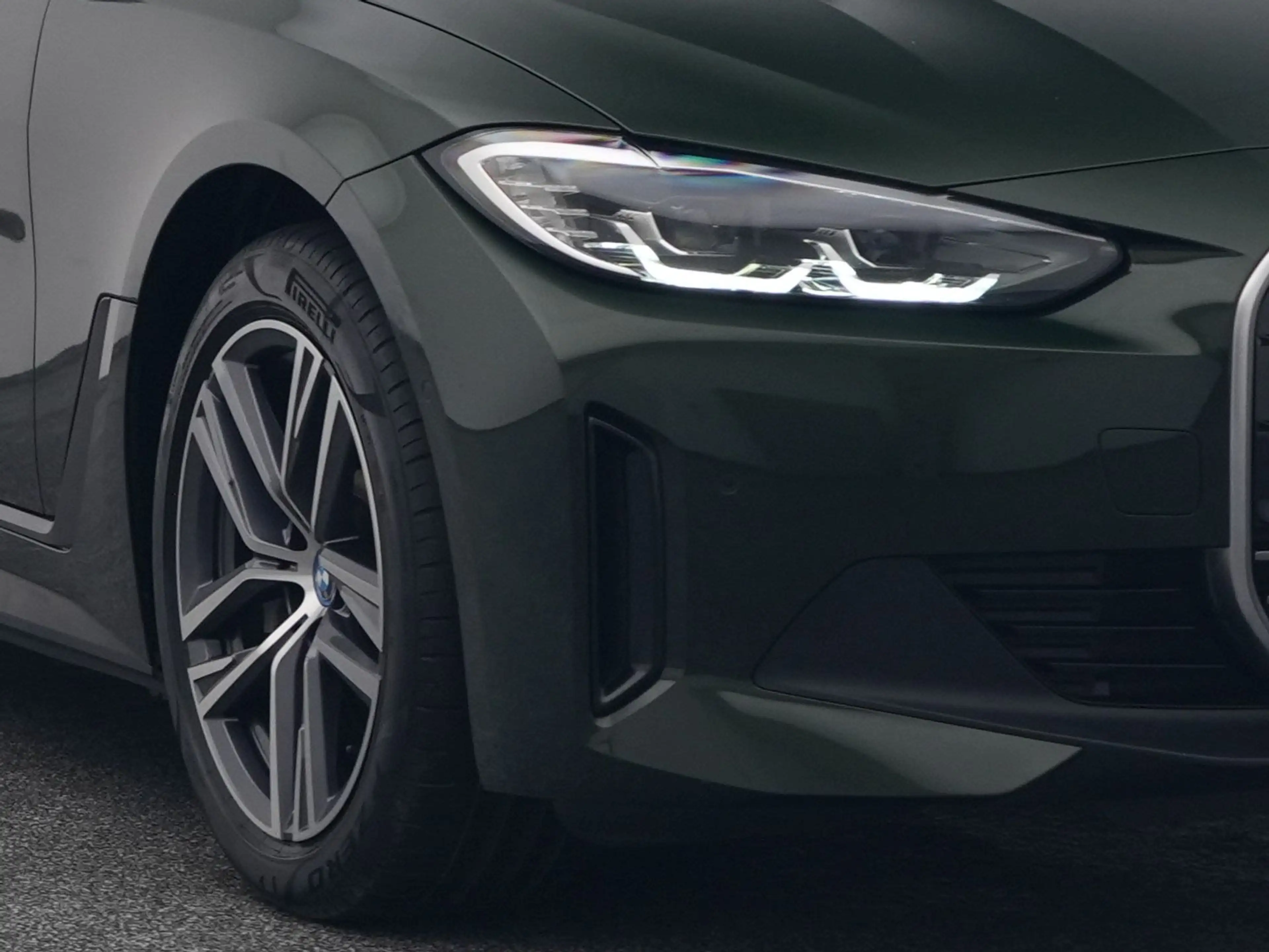 BMW i4 eDrive40 84 kWh | CAMERA | CARPLAY | STOELVERWARMI — photo 18