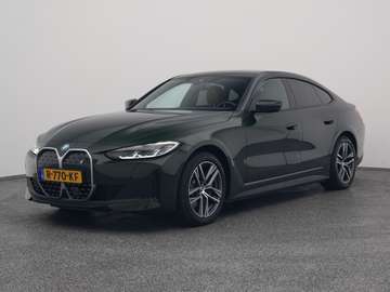 eDrive40 84 kWh | CAMERA | CARPLAY | STOELVERWARMI