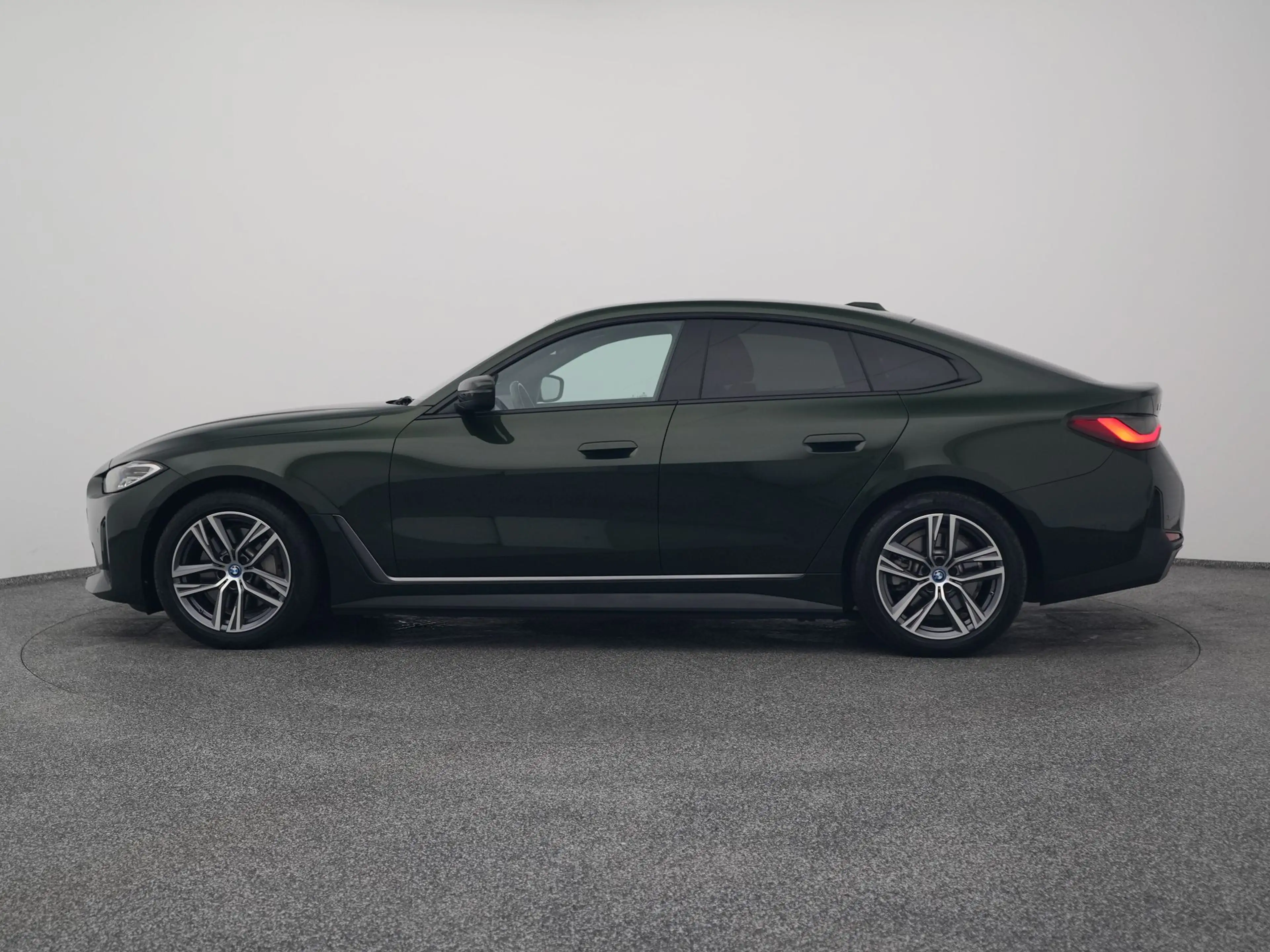 BMW i4 eDrive40 84 kWh | CAMERA | CARPLAY | STOELVERWARMI — photo 14