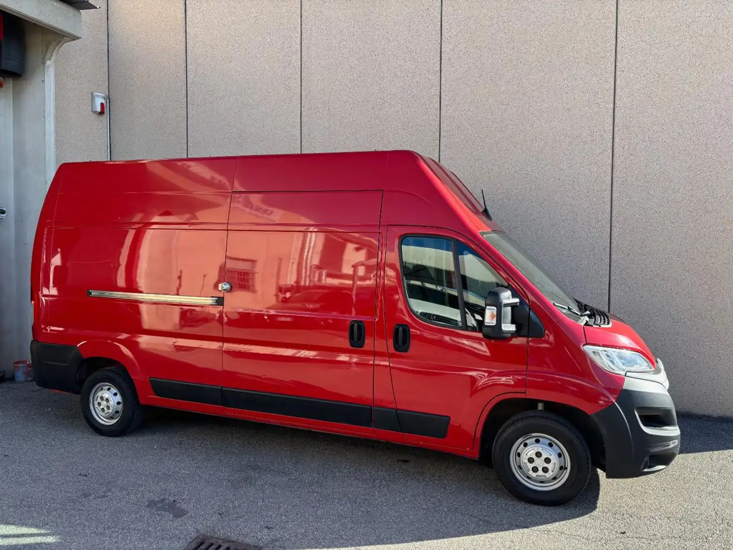 Citroen Jumper 35 BlueHDi 140 S&S L3 H3 Furgone Rosso - 2