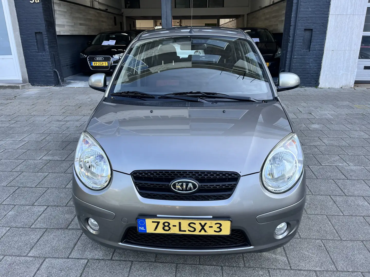 Kia Picanto 1.0 Seven Grijs - 2