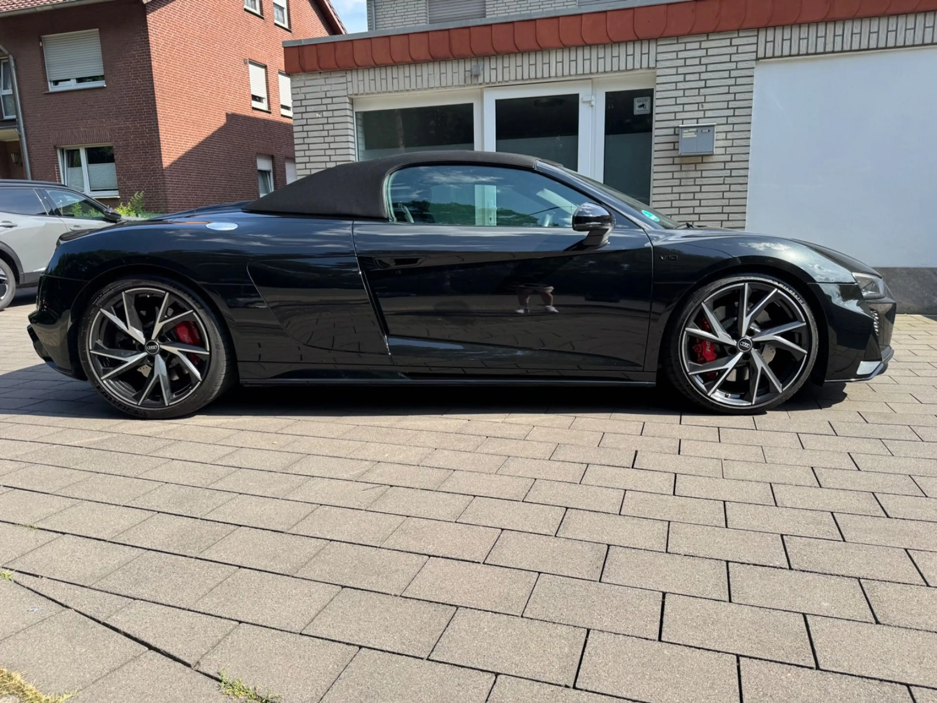 Audi R8 Spyder 5.2 FSI RWD performance — photo 8