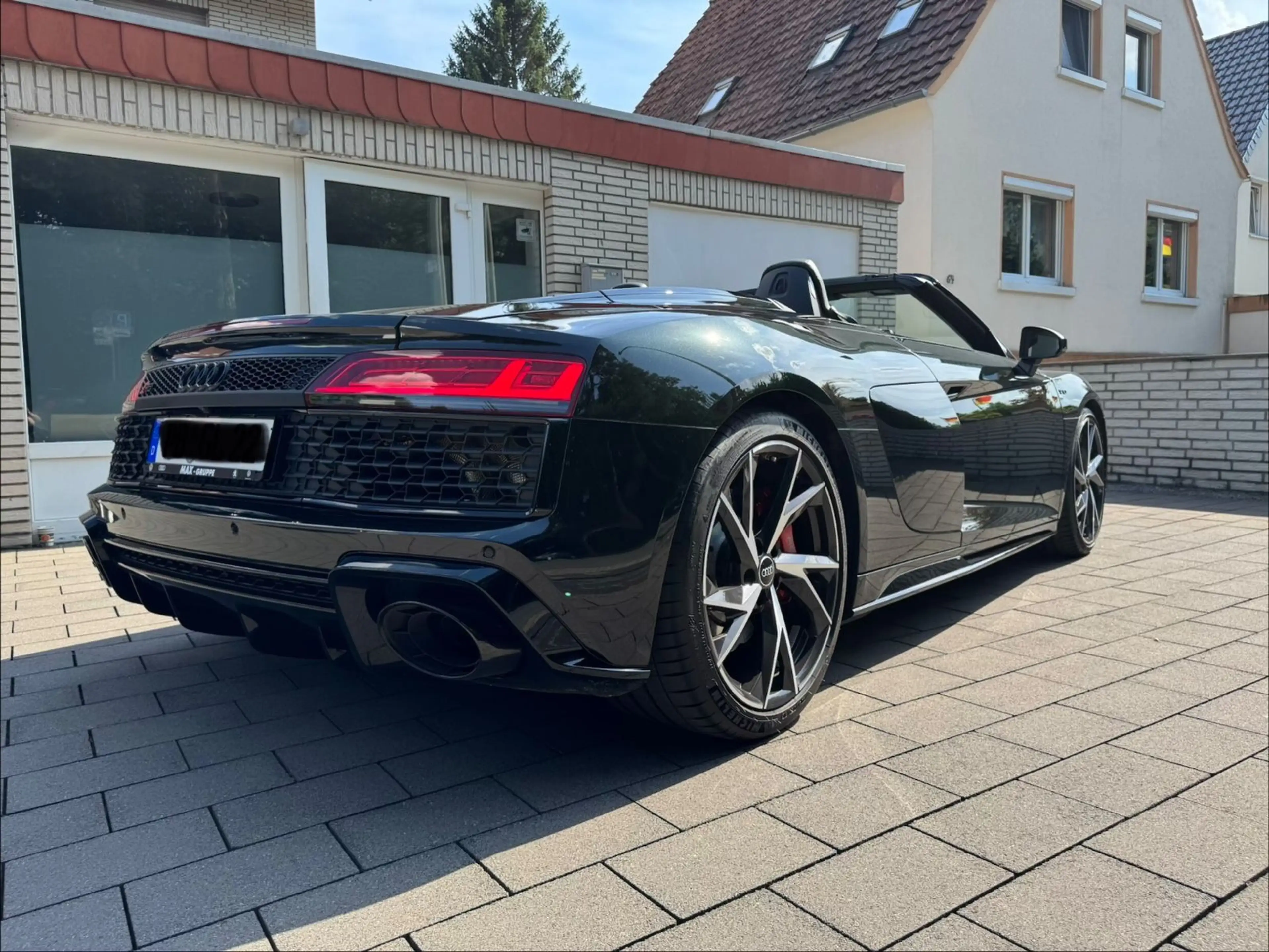 Audi R8 Spyder 5.2 FSI RWD performance — photo 3