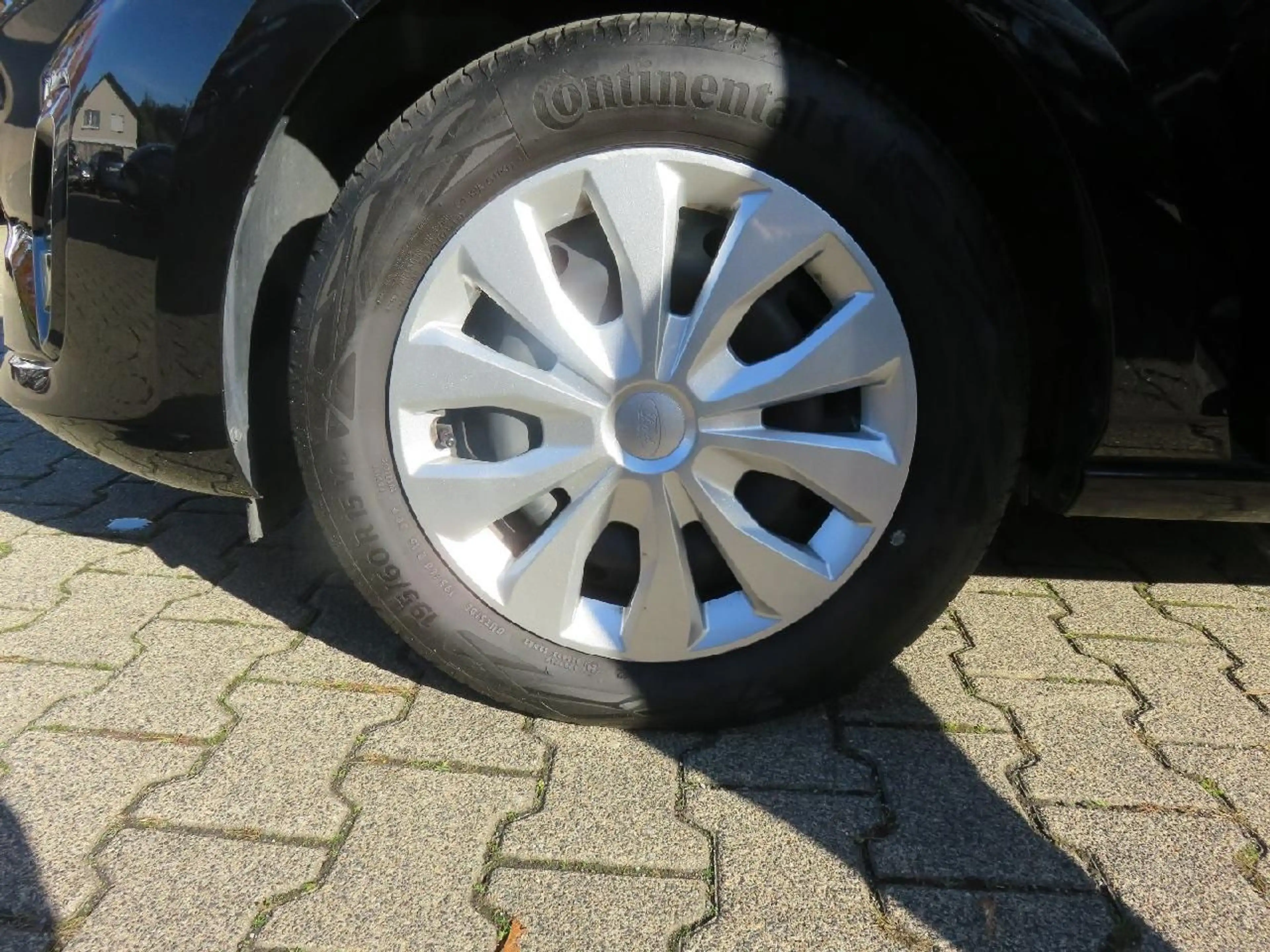 Ford Fiesta C&C,Wi-PKT,LED-Scheinwerfer,Klima, — photo 19
