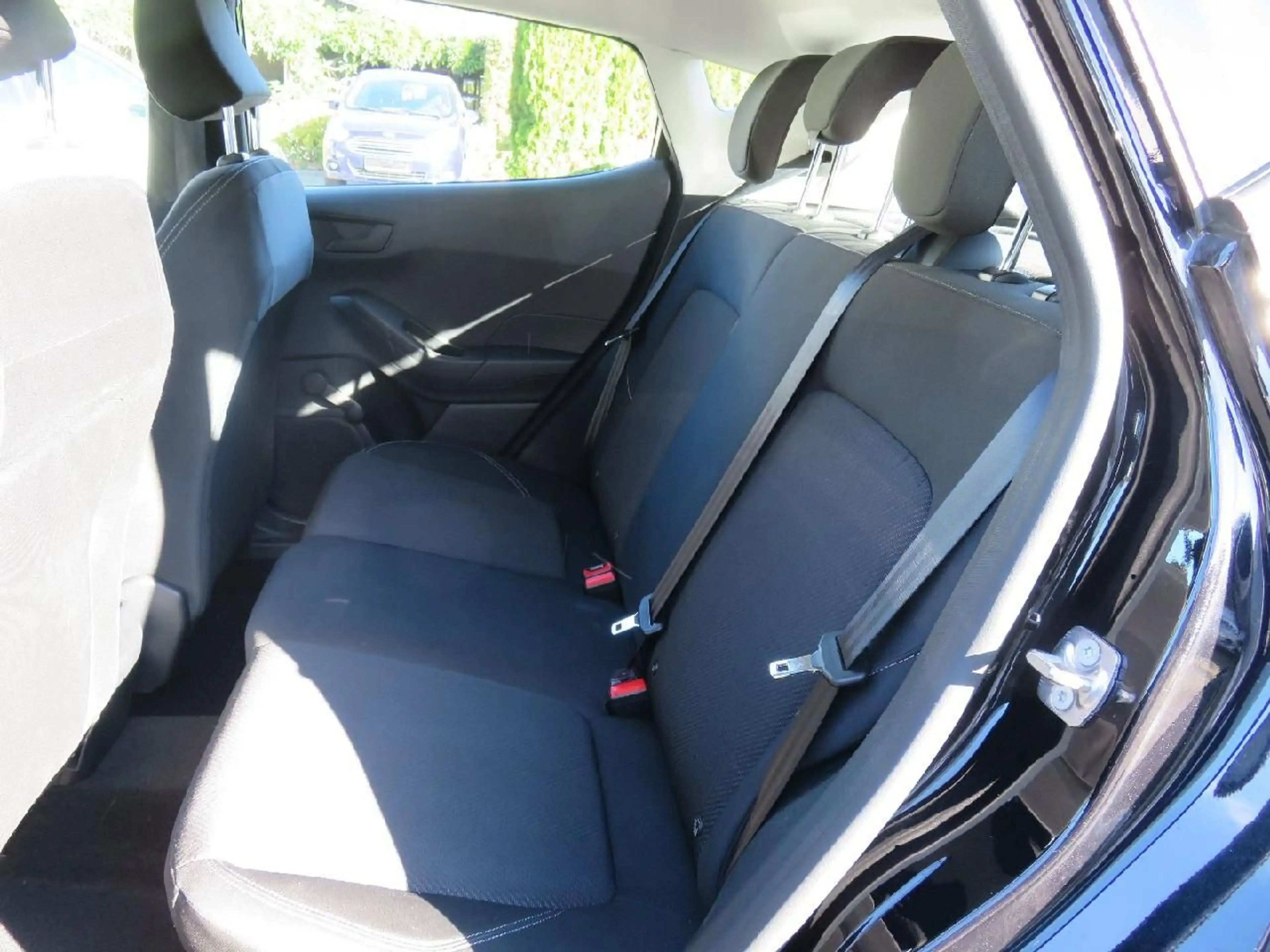 Ford Fiesta C&C,Wi-PKT,LED-Scheinwerfer,Klima, — photo 6
