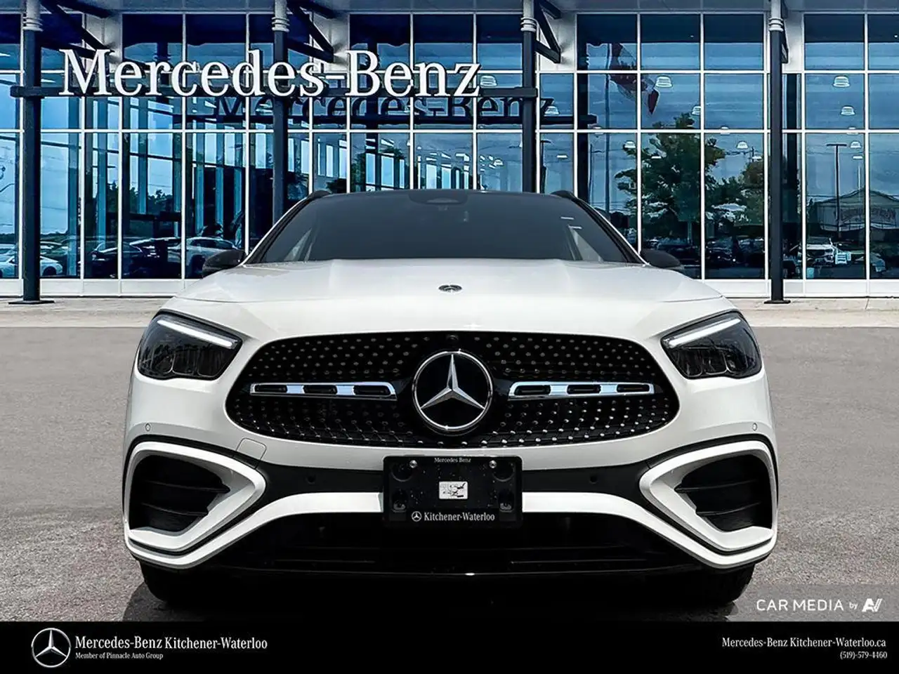 Mercedes-Benz GLA снимка Mercedes-Benz GLA