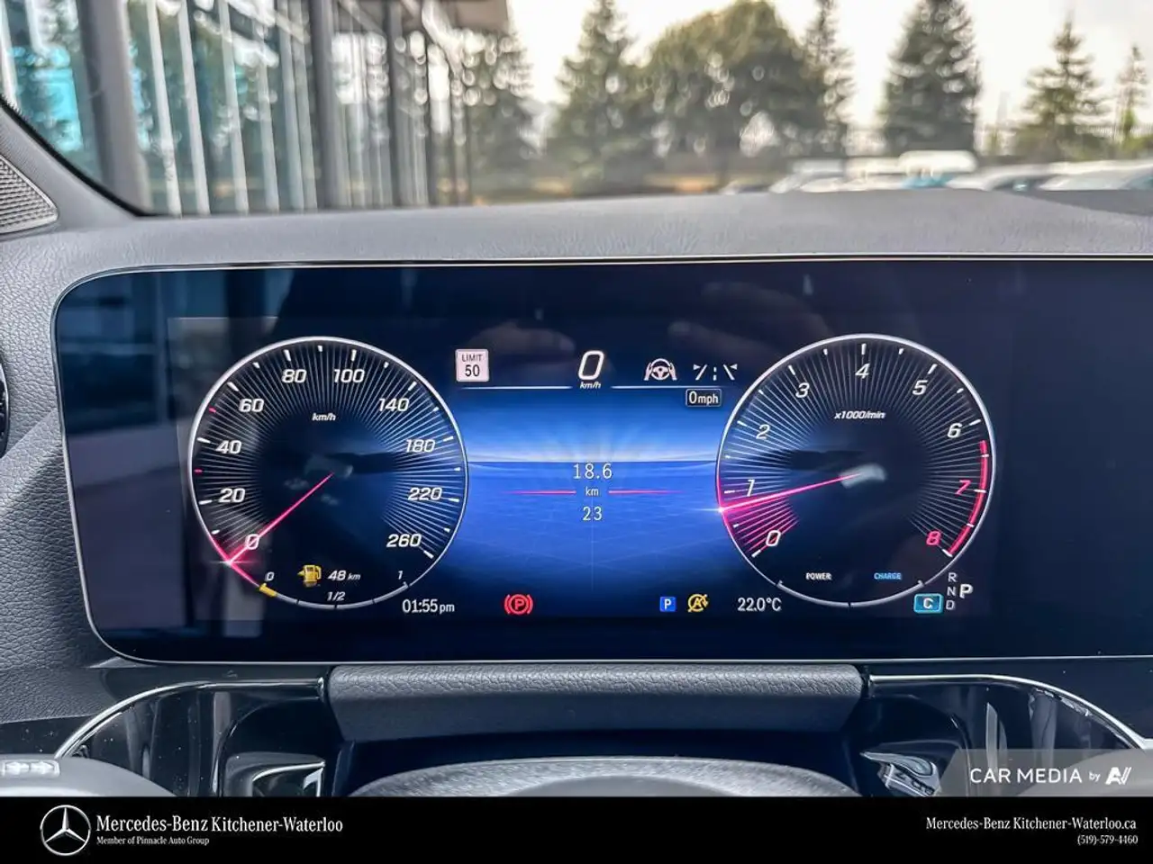 Mercedes-Benz GLA снимка Mercedes-Benz GLA
