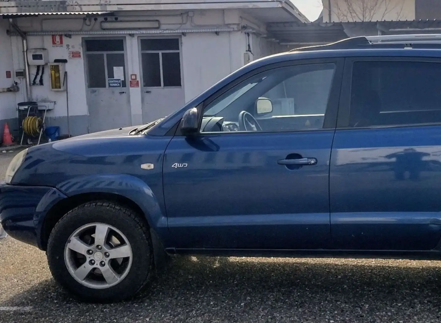 Hyundai TUCSON 2.0 crdi Dynamic 5p - 2