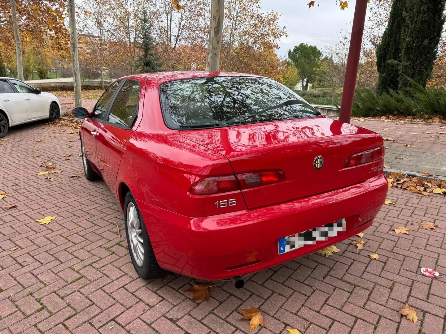 Alfa Romeo 156 1.9 JTD Distinctive 140 Roşu - 2