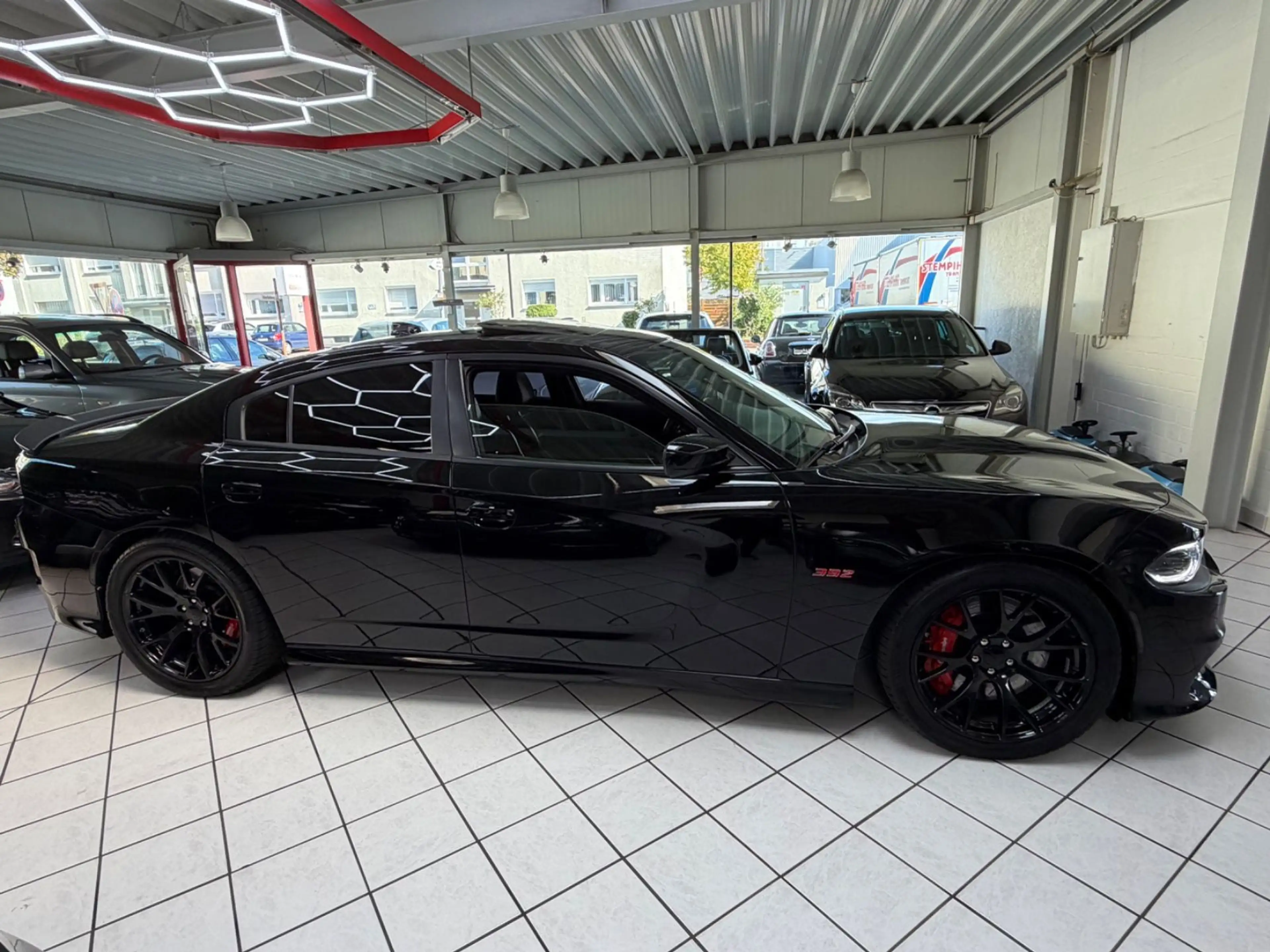 Dodge Charger 6,4 SRT 392 V8 KAMERA NAVI KEYLESS — photo 11