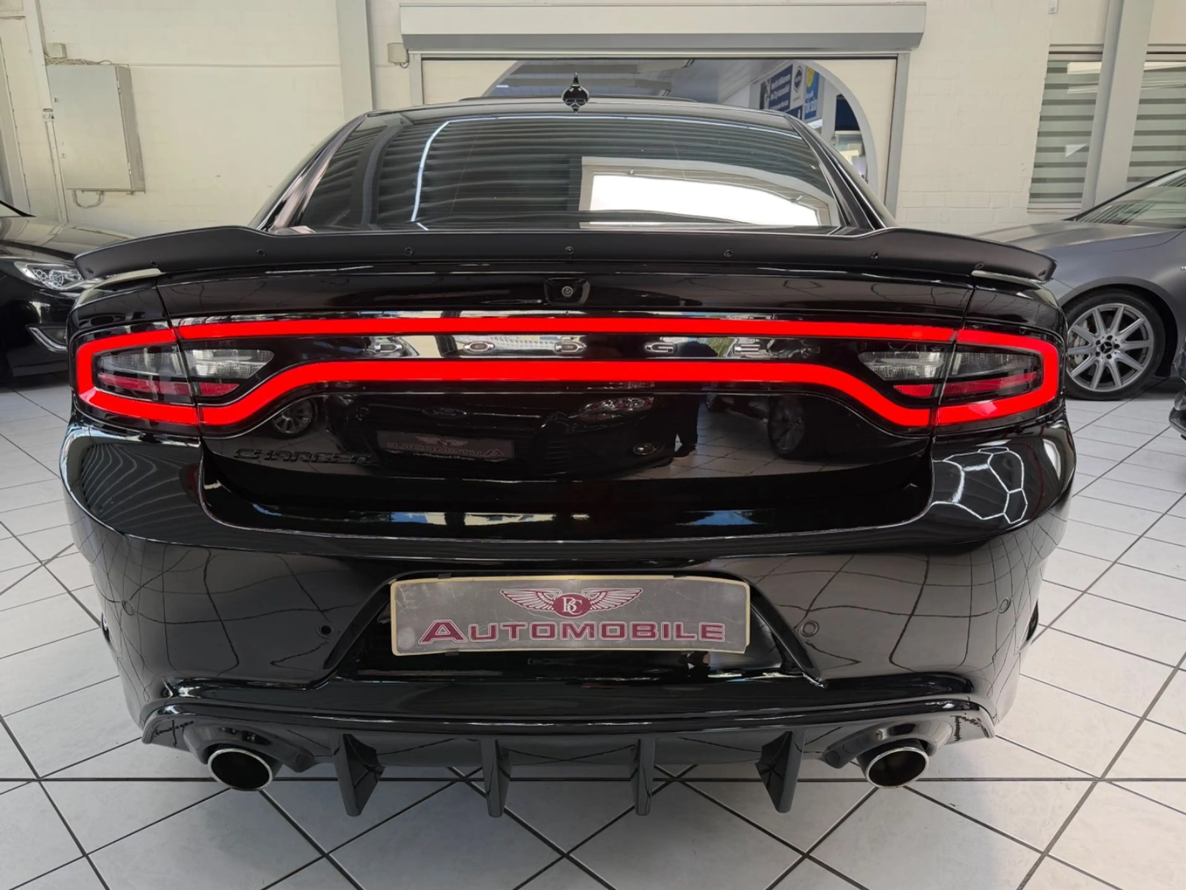 Dodge Charger 6,4 SRT 392 V8 KAMERA NAVI KEYLESS — photo 7
