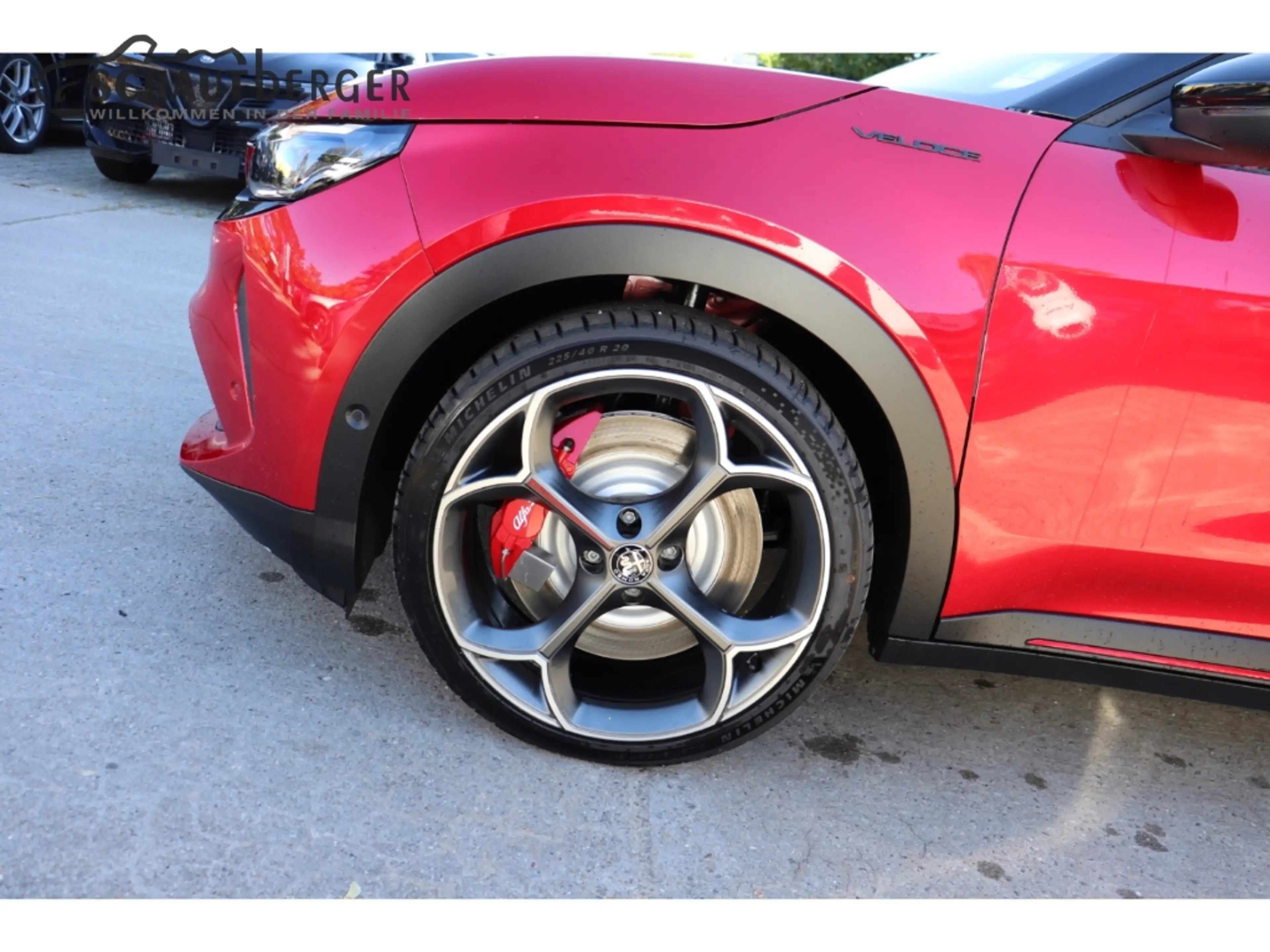 Alfa Romeo Junior Elettrica 280 207 kW Veloce Sportpaket El. Panodac — photo 5