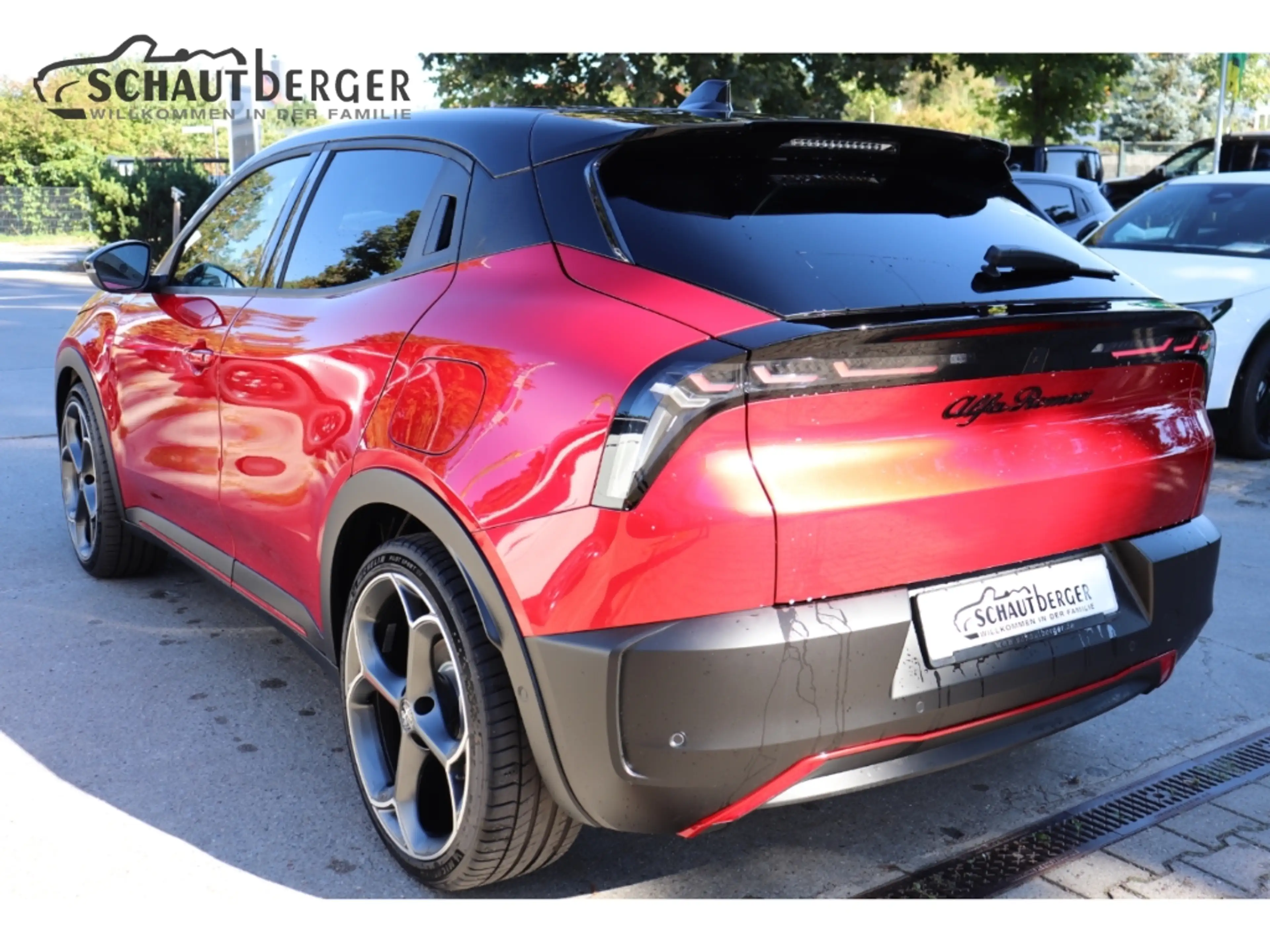 Alfa Romeo Junior Elettrica 280 207 kW Veloce Sportpaket El. Panodac — photo 11