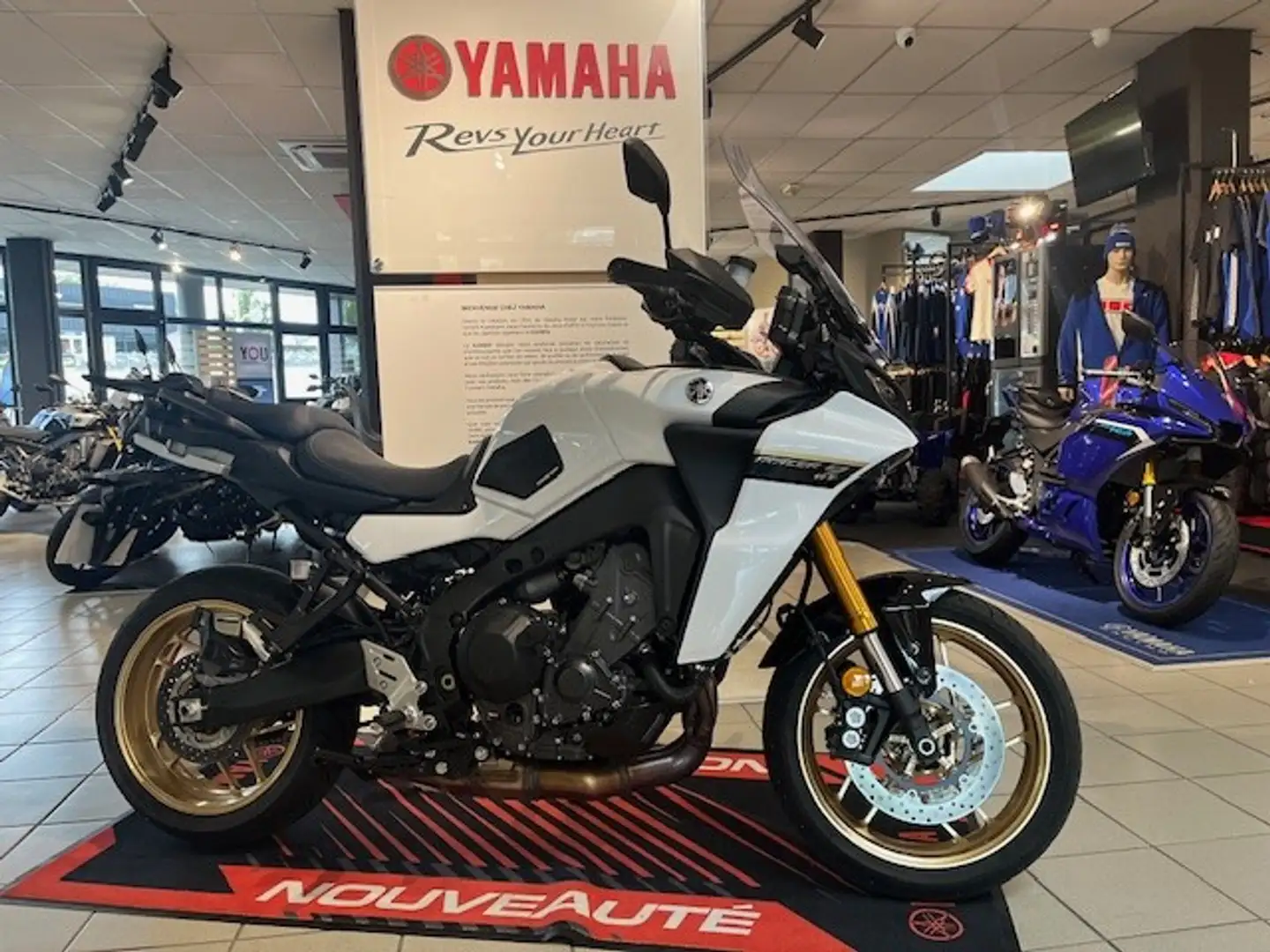 Yamaha Tracer 9 GT Blanc - 1