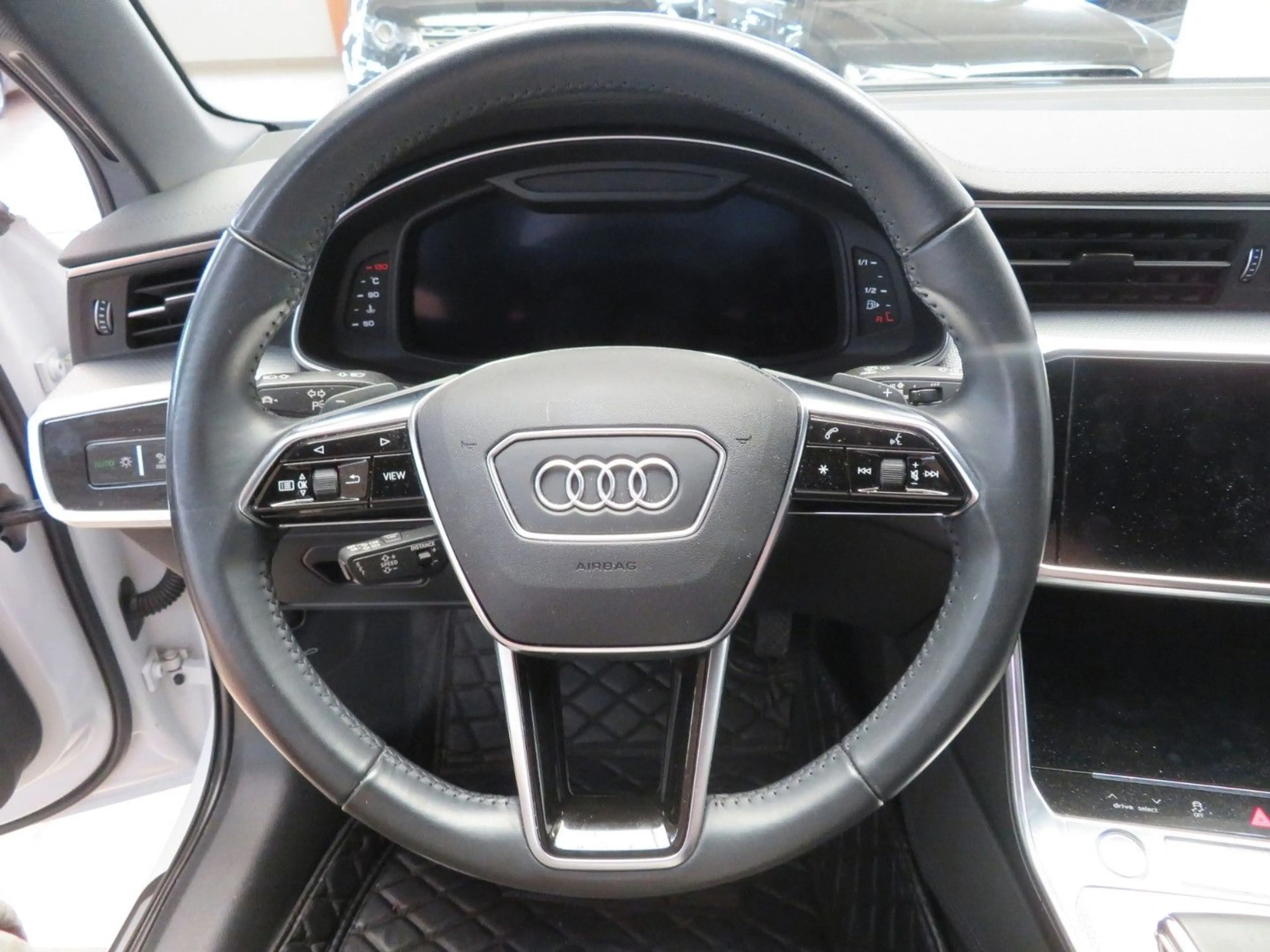 Audi A6 allroad quattro 50 TDI*20 Years"Standhzg*Pano — photo 10