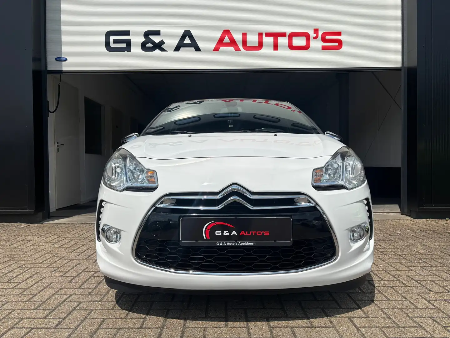Citroen DS3 1.6 THP Sport Chic / Airco / Navi / PDC / 155PK /N Blanco - 2