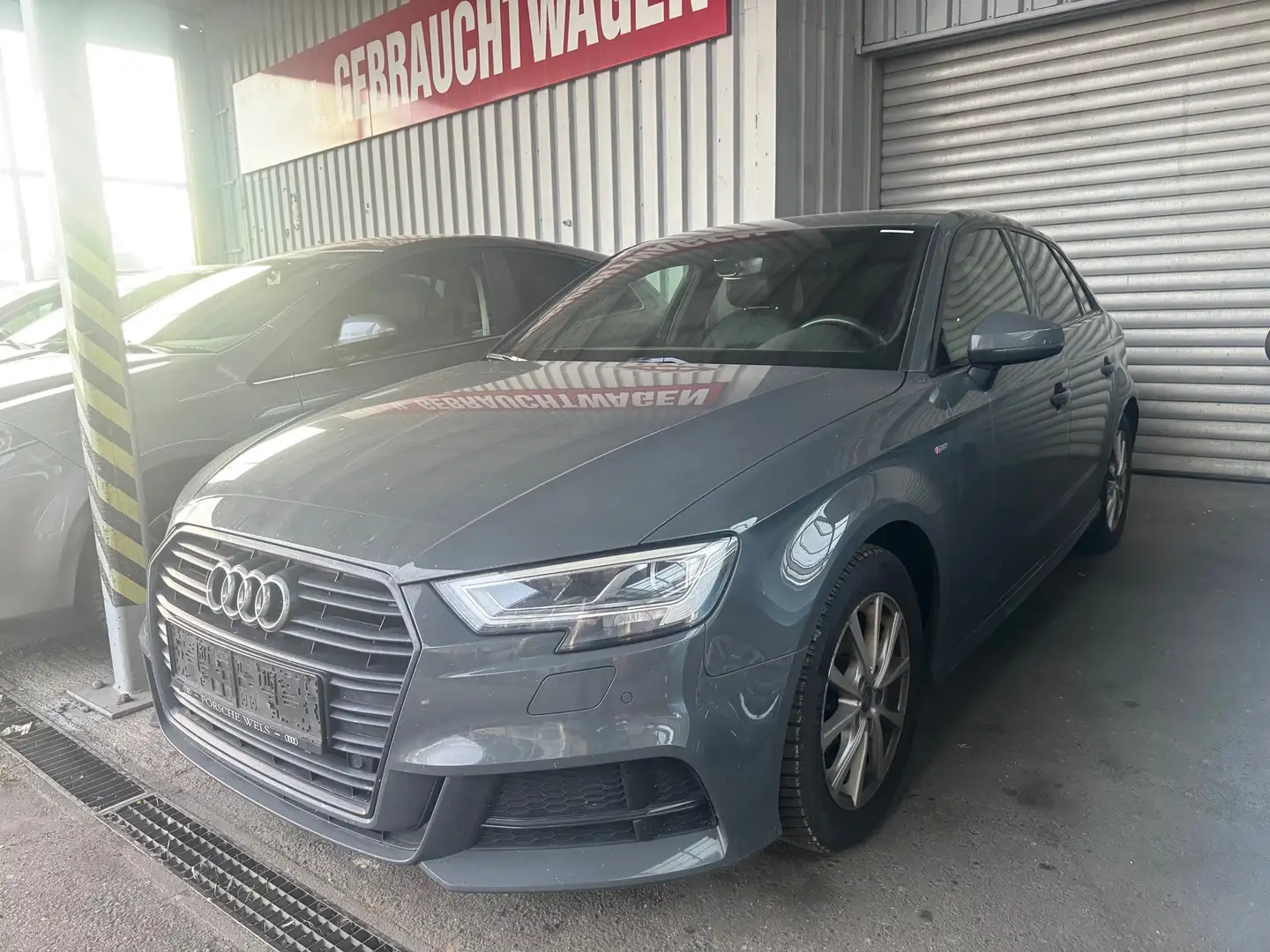 Audi A3 A3 SB 1,0 TFSI Grau - 1