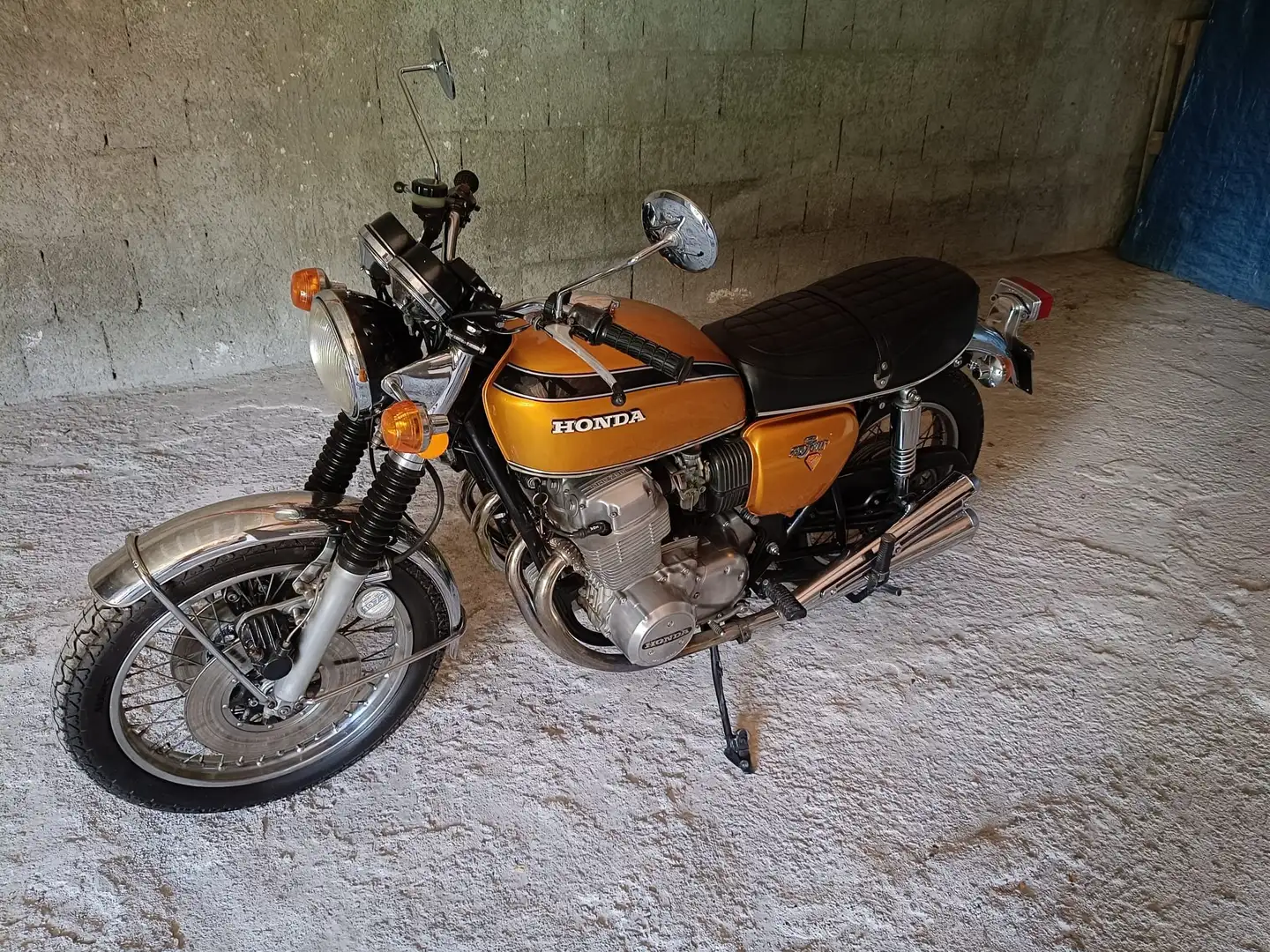 Honda CB 750 four four Oro - 1
