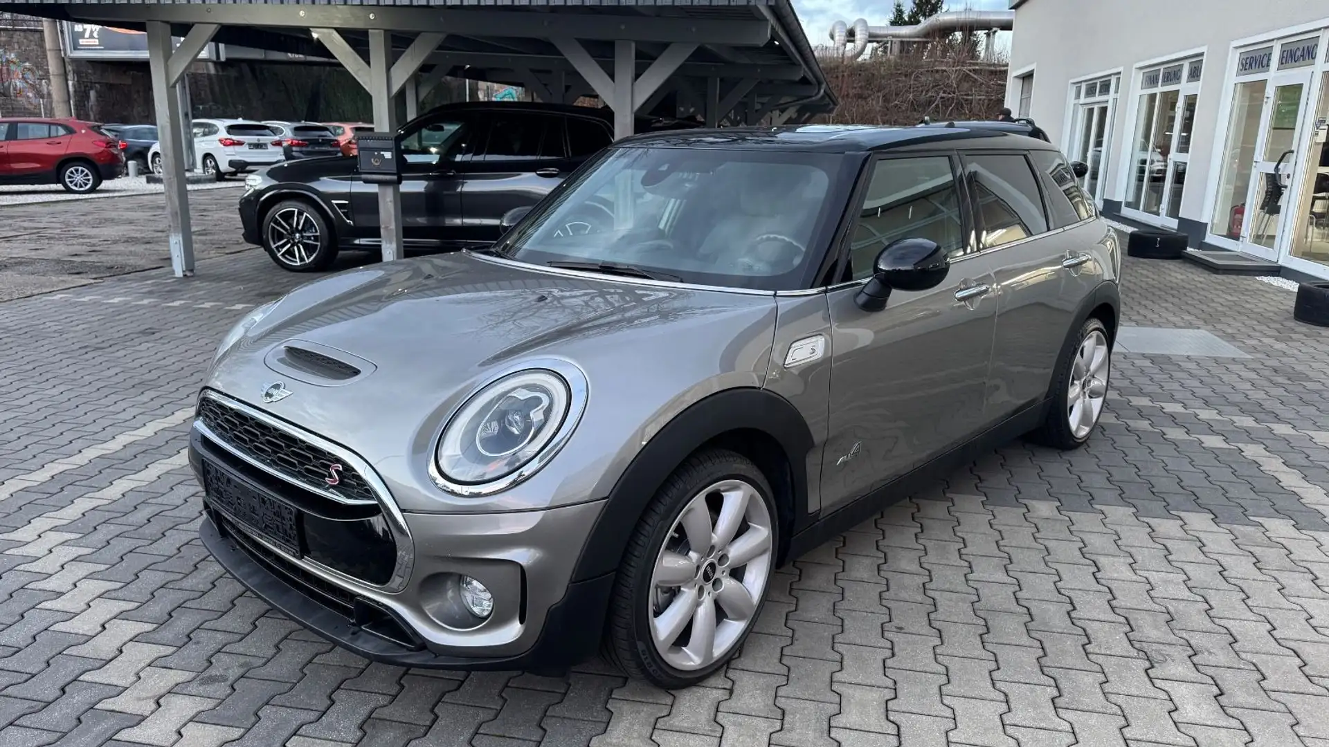 MINI Cooper SD Clubman All4 LED Navi Autom Pano Plateado - 2