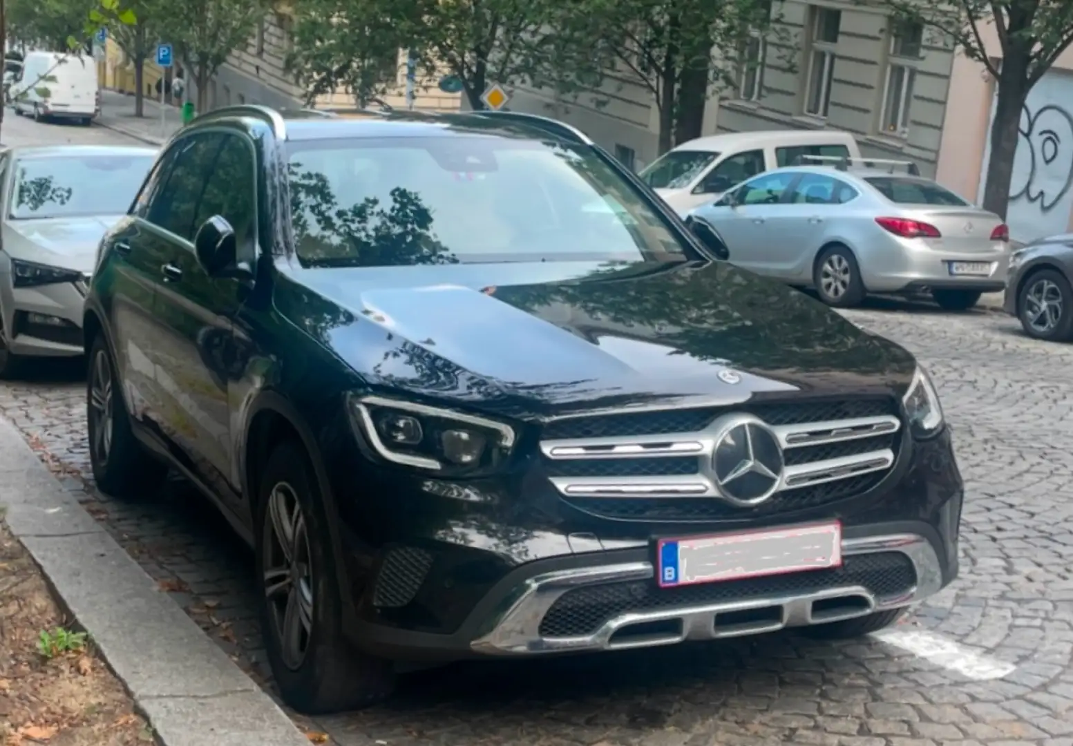 Mercedes-Benz GLC 200 d 4Matic 9G-TRONIC Exclusive Zwart - 1