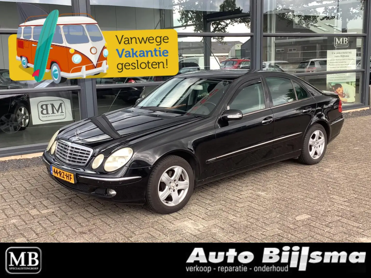 Mercedes-Benz E 220 CDI Elegance Black - 1