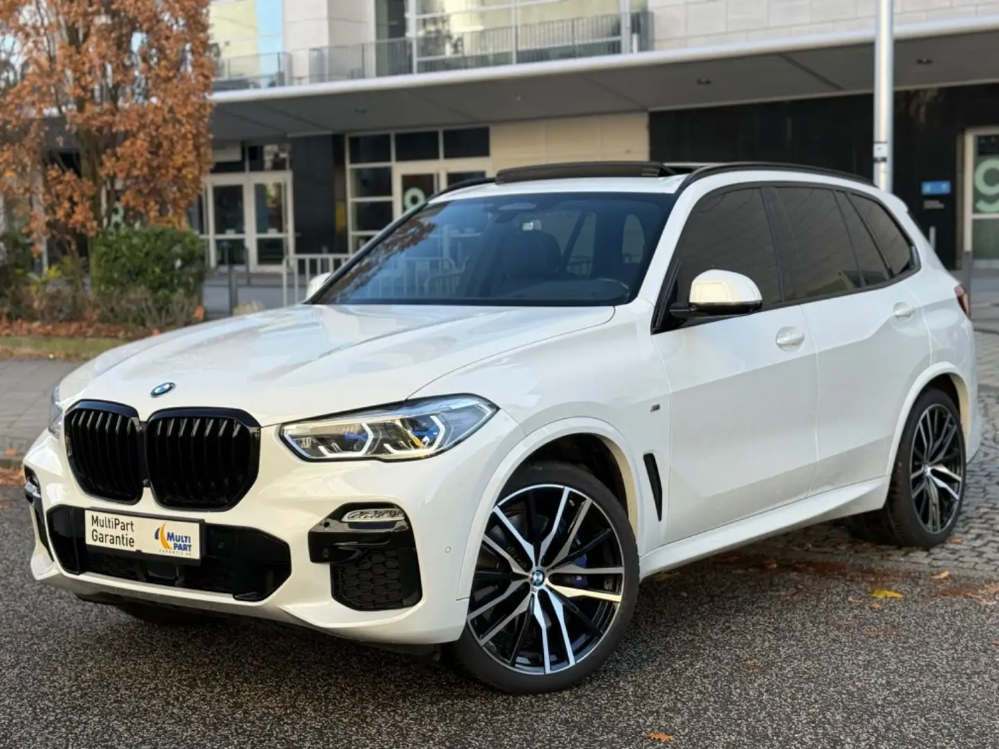 BMW X5 M50 d//*PANORAMA*//*LASER*//*KEY LESS* Weiß - 1