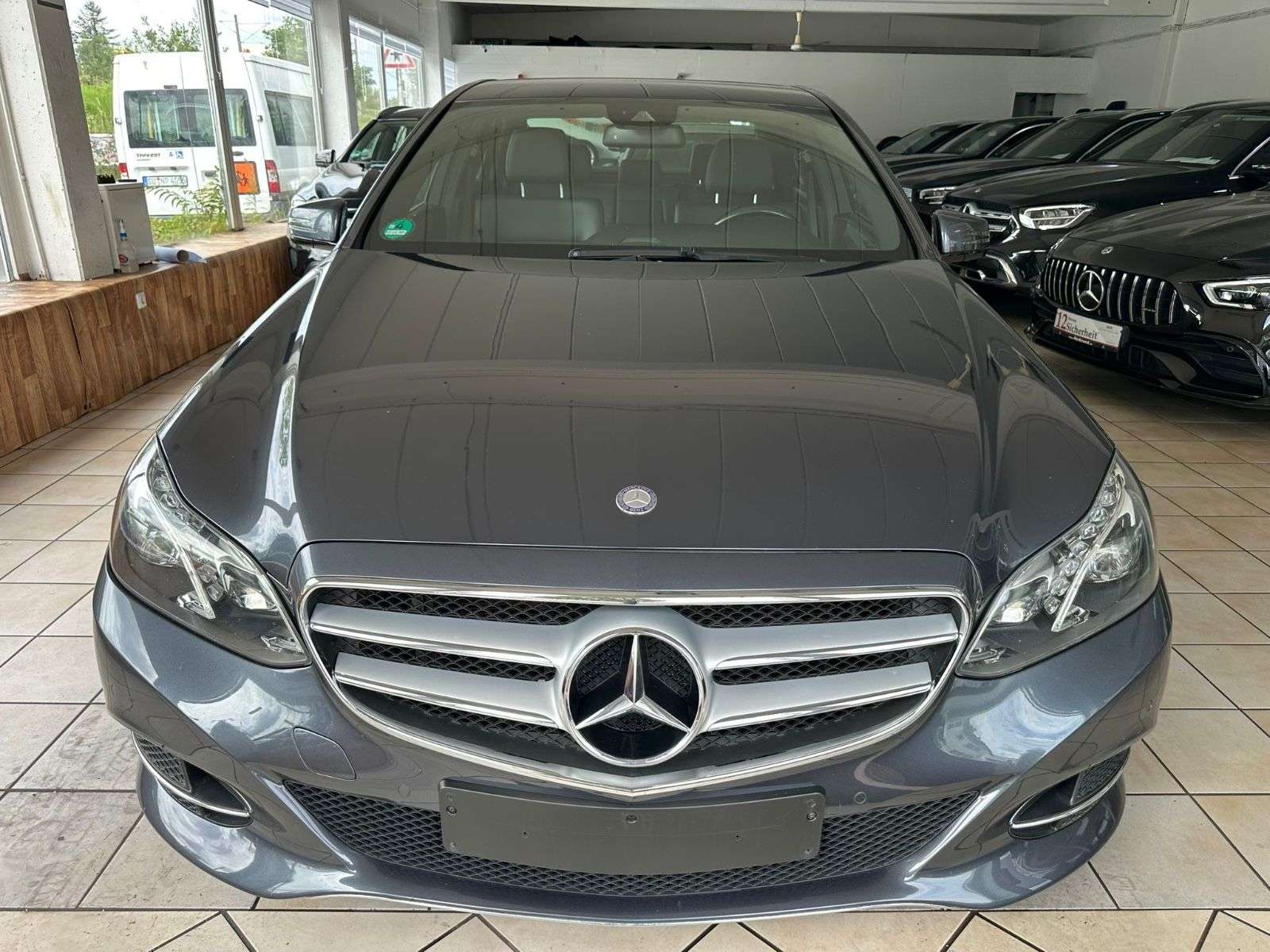 Second hand Mercedes Benz E-Class 200