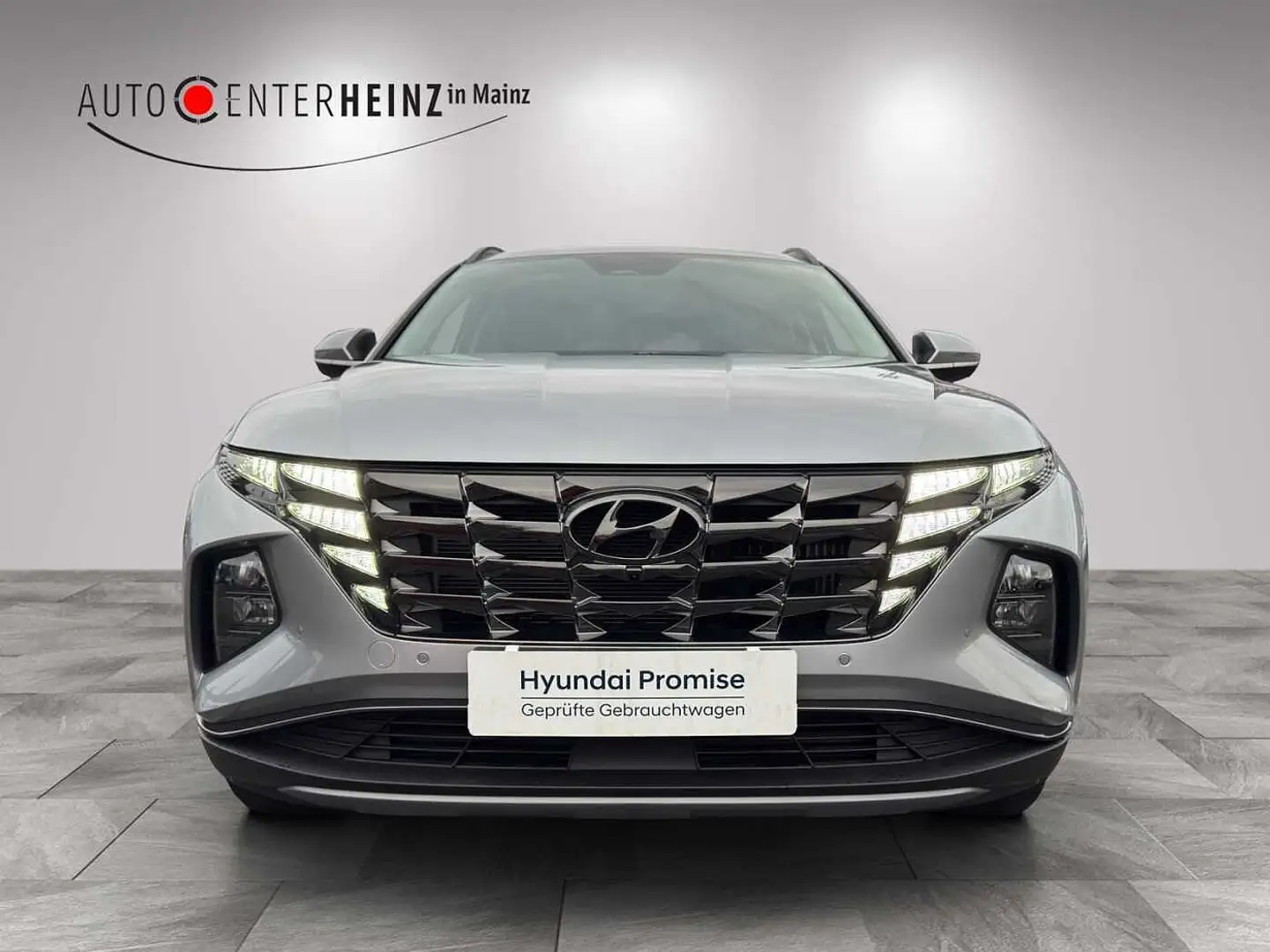 Hyundai TUCSON Prime Plug-In Hybrid 4WD Срібний - 2