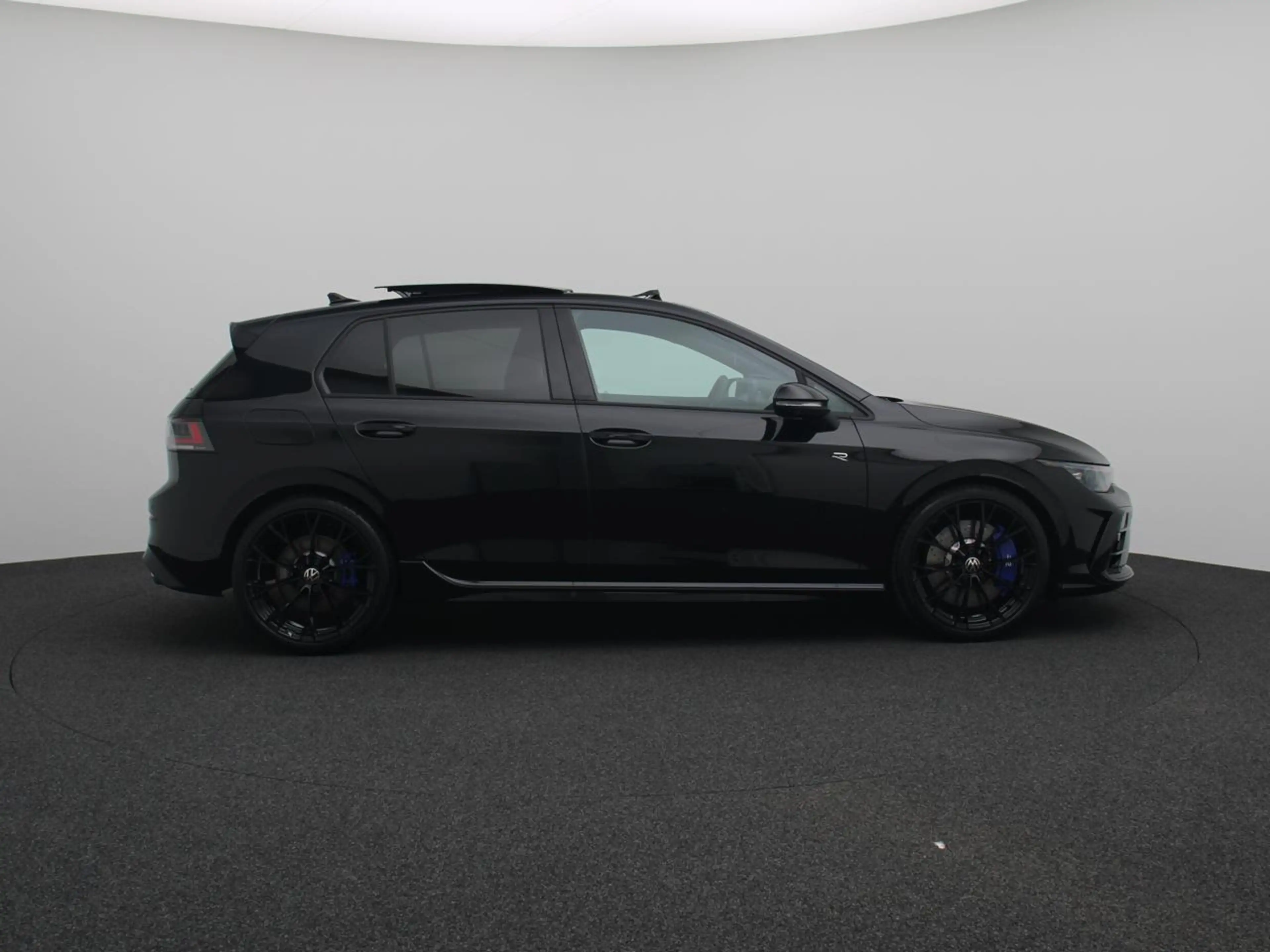 Volkswagen Golf R 2.0 TSI 4Motion DSG — photo 6