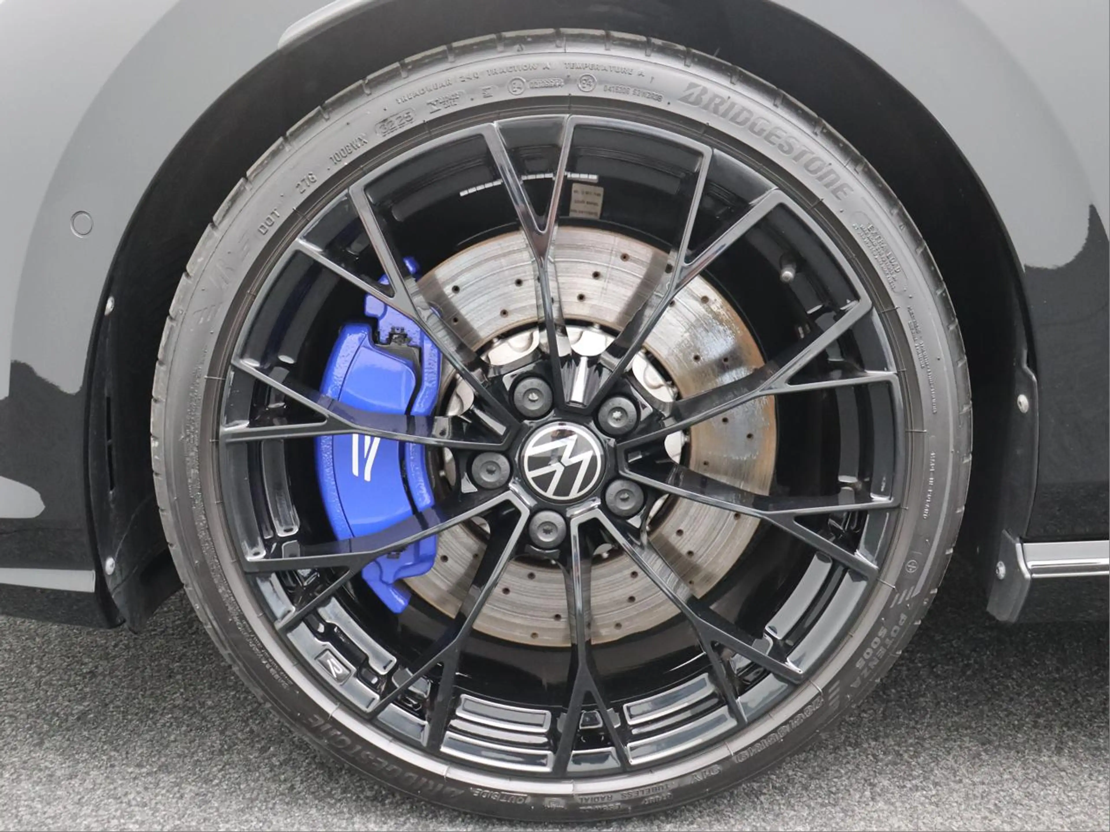 Volkswagen Golf R 2.0 TSI 4Motion DSG — photo 7