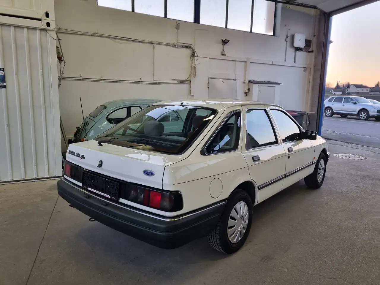 Ford Sierra 2,0i Ghia - Topzustand!, foto 5
