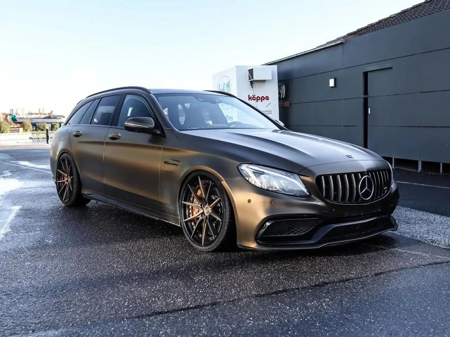 Mercedes-Benz C 63 AMG AMG C 63 S T AMG Speedshift 7G-MCT Schwarz - 1