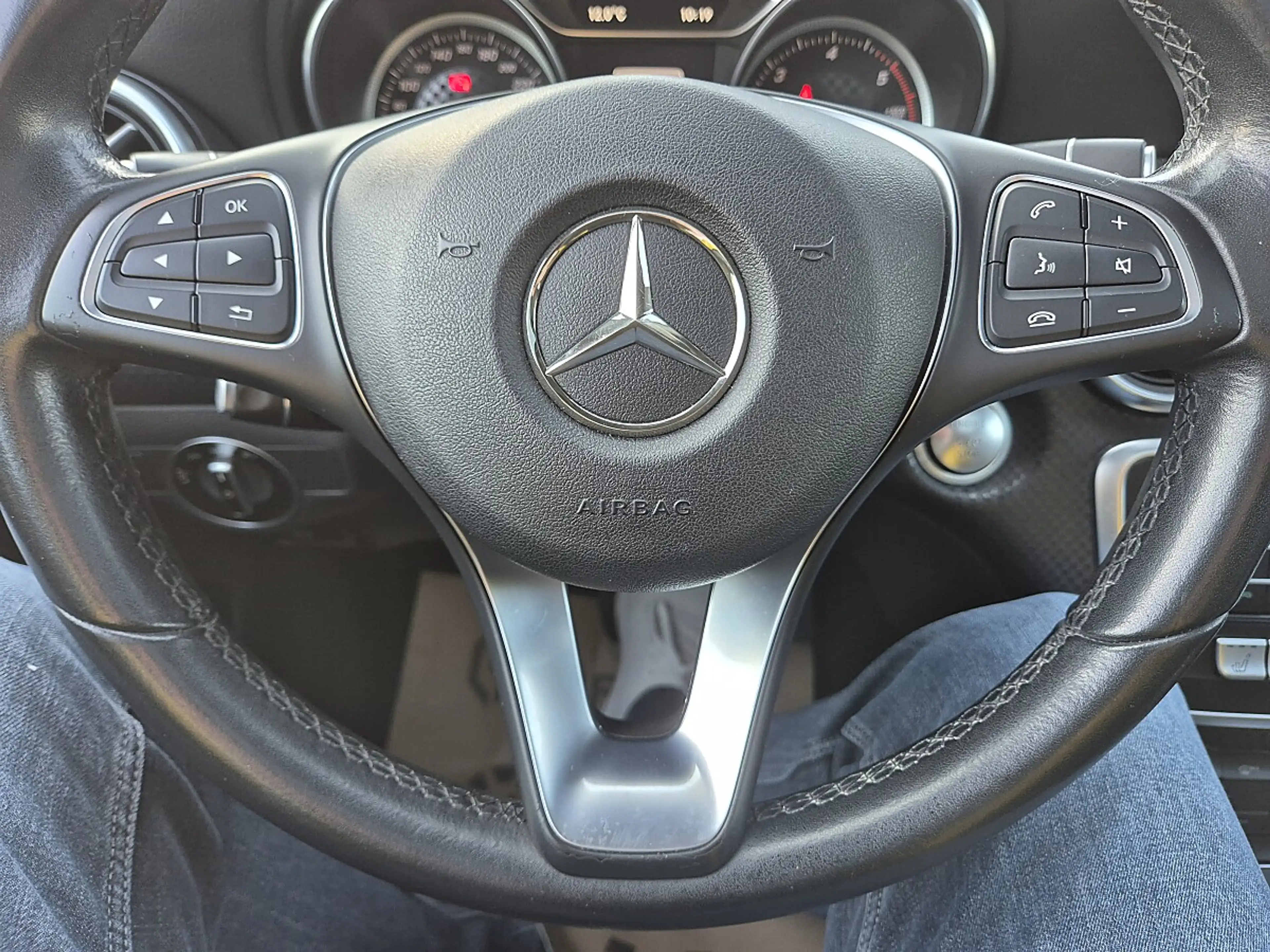 Mercedes-Benz A 200 d 4MATIC Aut. I LED I SD I Kamera I Leder I AMG — photo 15