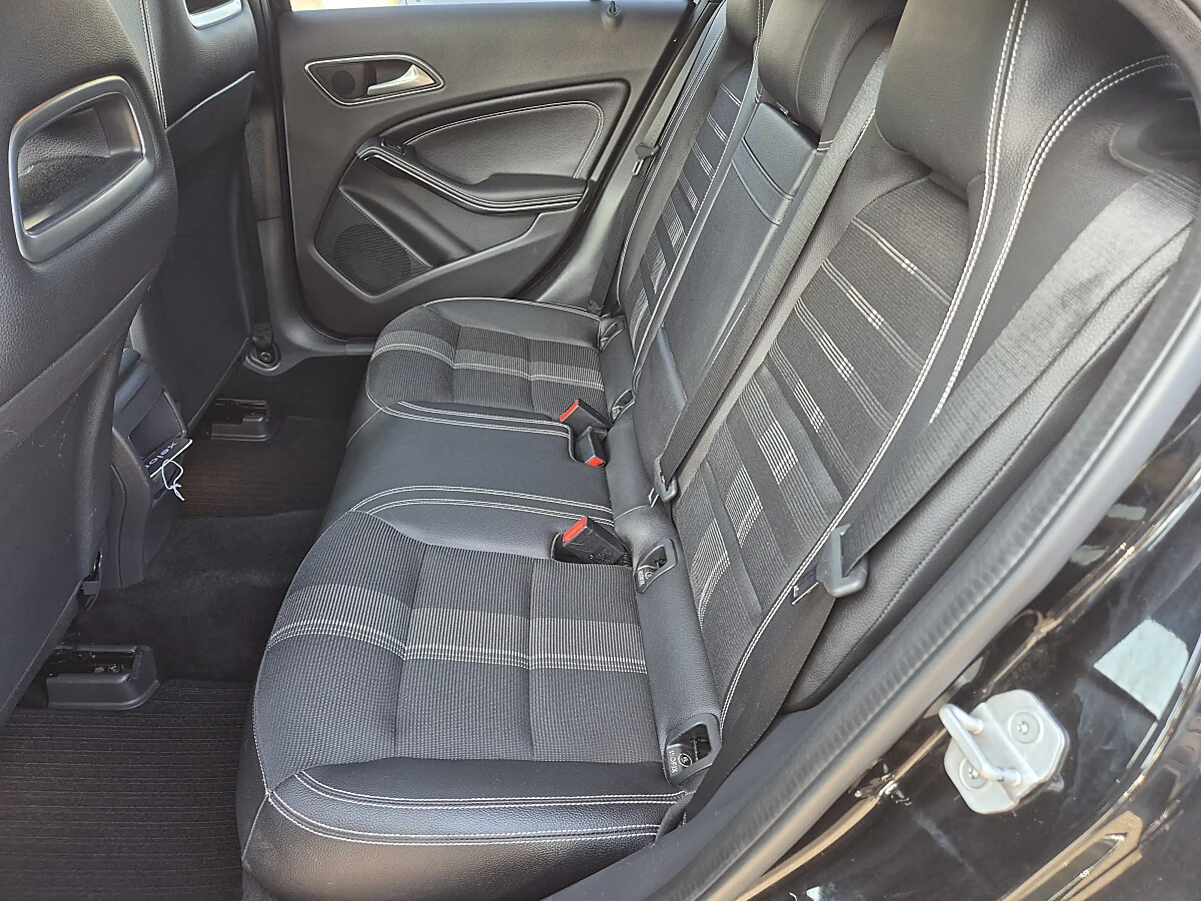 Mercedes-Benz A 200 d 4MATIC Aut. I LED I SD I Kamera I Leder I AMG — photo 9