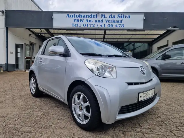 Toyota iQ *TÜV NEU*AT-Motor*2. Hand*Alu*Klima*ZV*PDC*