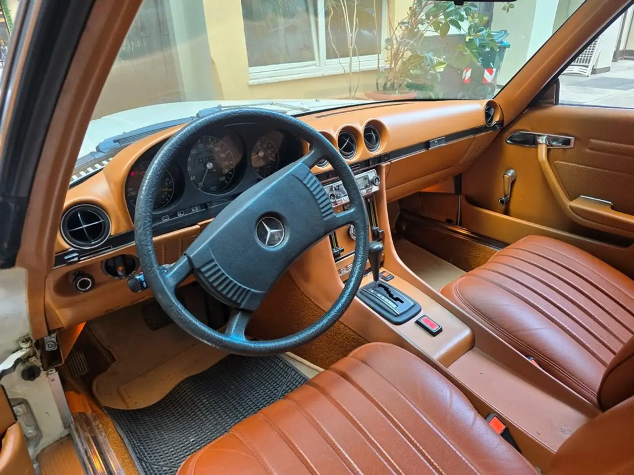 Mercedes-Benz SLC 280, foto 4