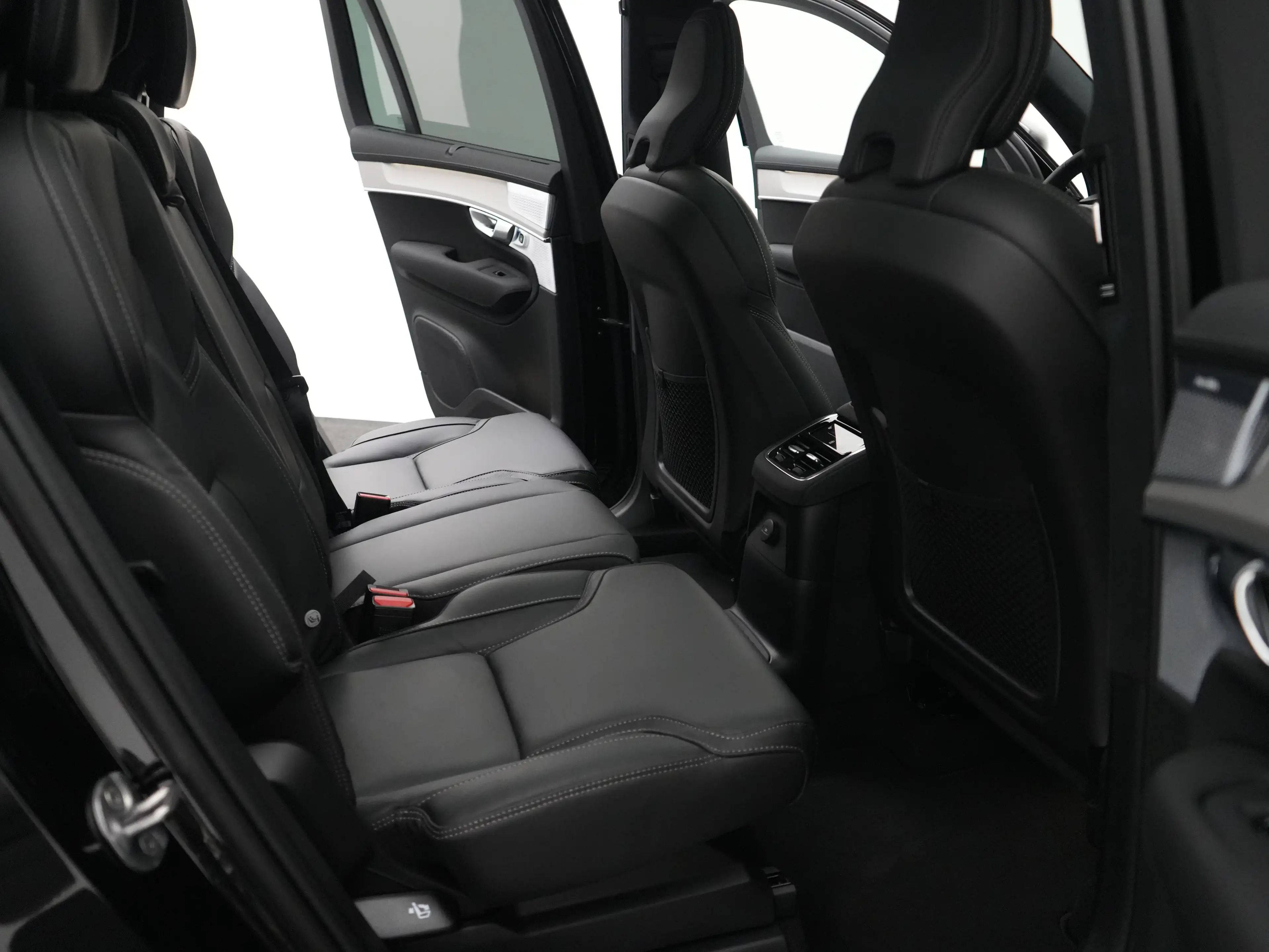 Volvo XC90 T8 Recharge AWD Ultra Black Edition Executive | Fu — photo 11