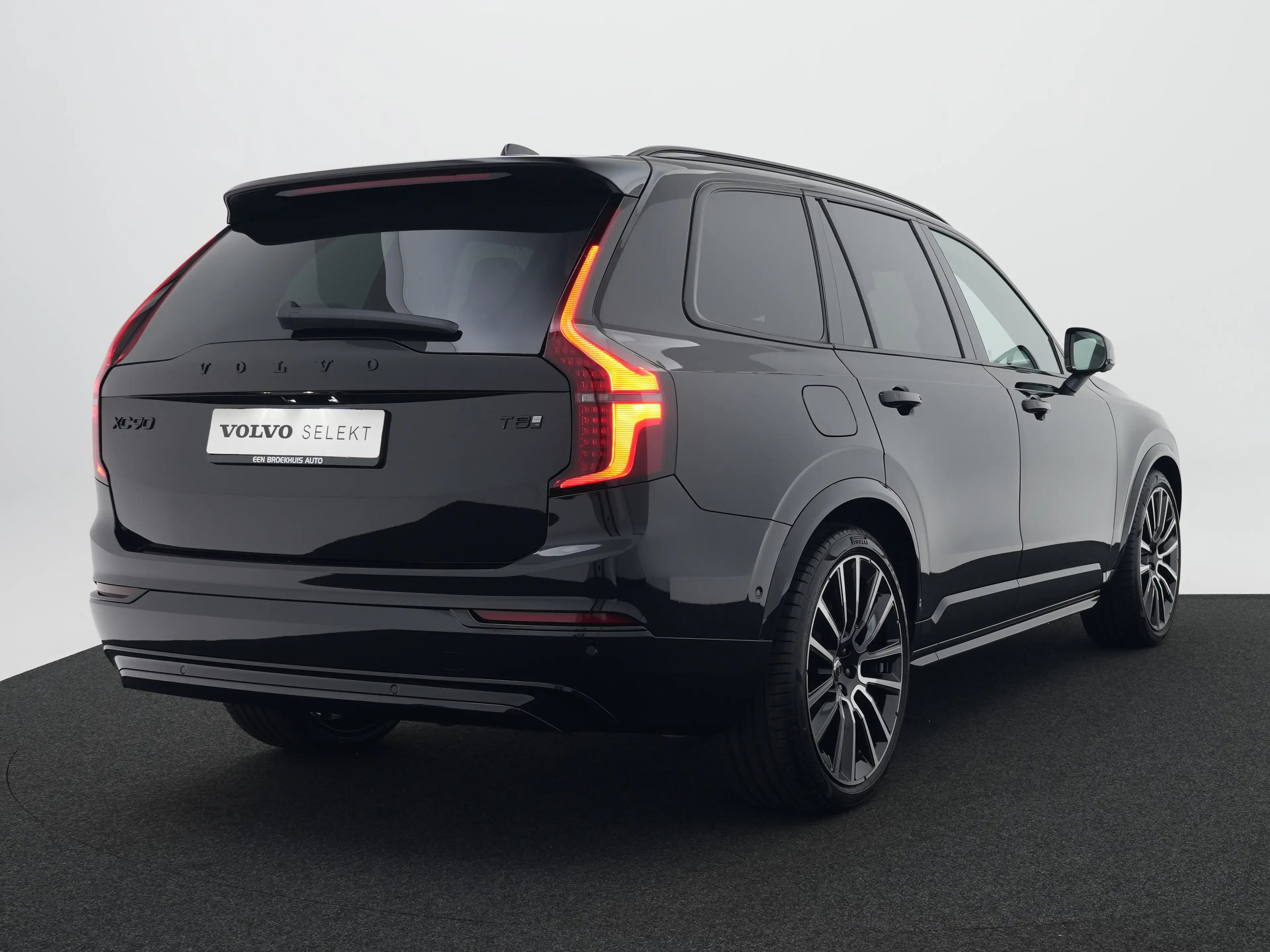 Volvo XC90 T8 Recharge AWD Ultra Black Edition Executive | Fu — photo 2