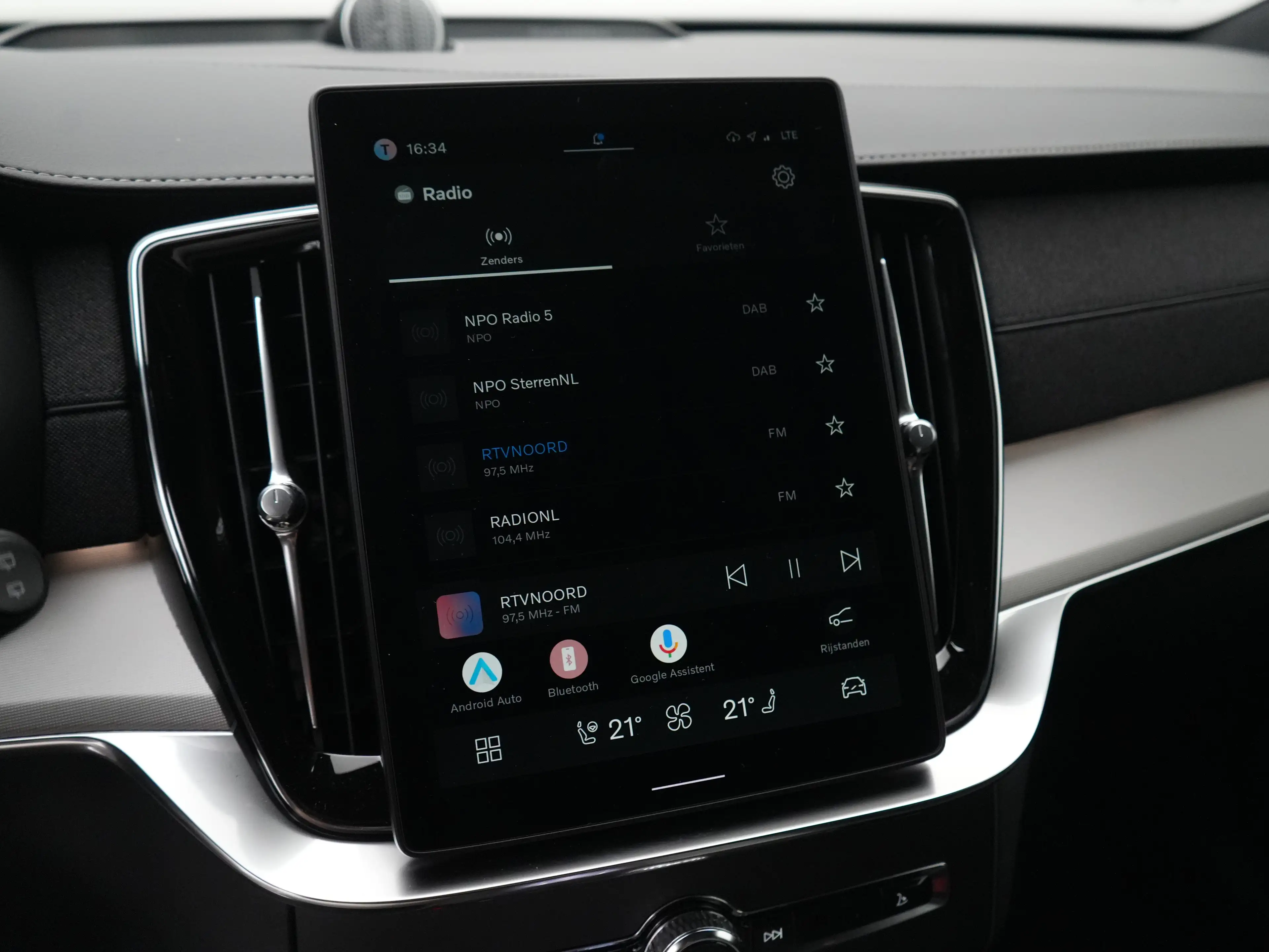 Volvo XC90 T8 Recharge AWD Ultra Black Edition Executive | Fu — photo 40
